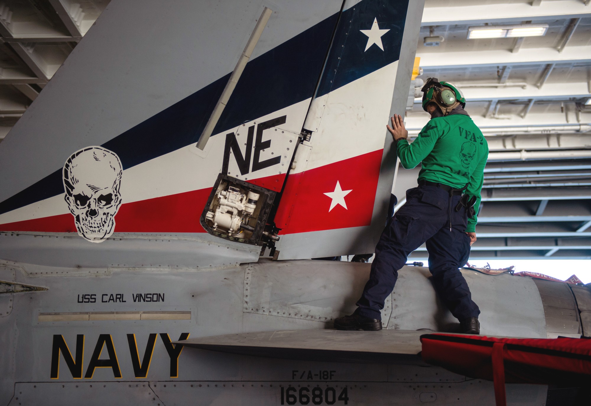 vfa-2 bounty hunters strike fighter squadron us navy f/a-18f super hornet carrier air wing cvw-2 uss carl vinson cvn-70 55
