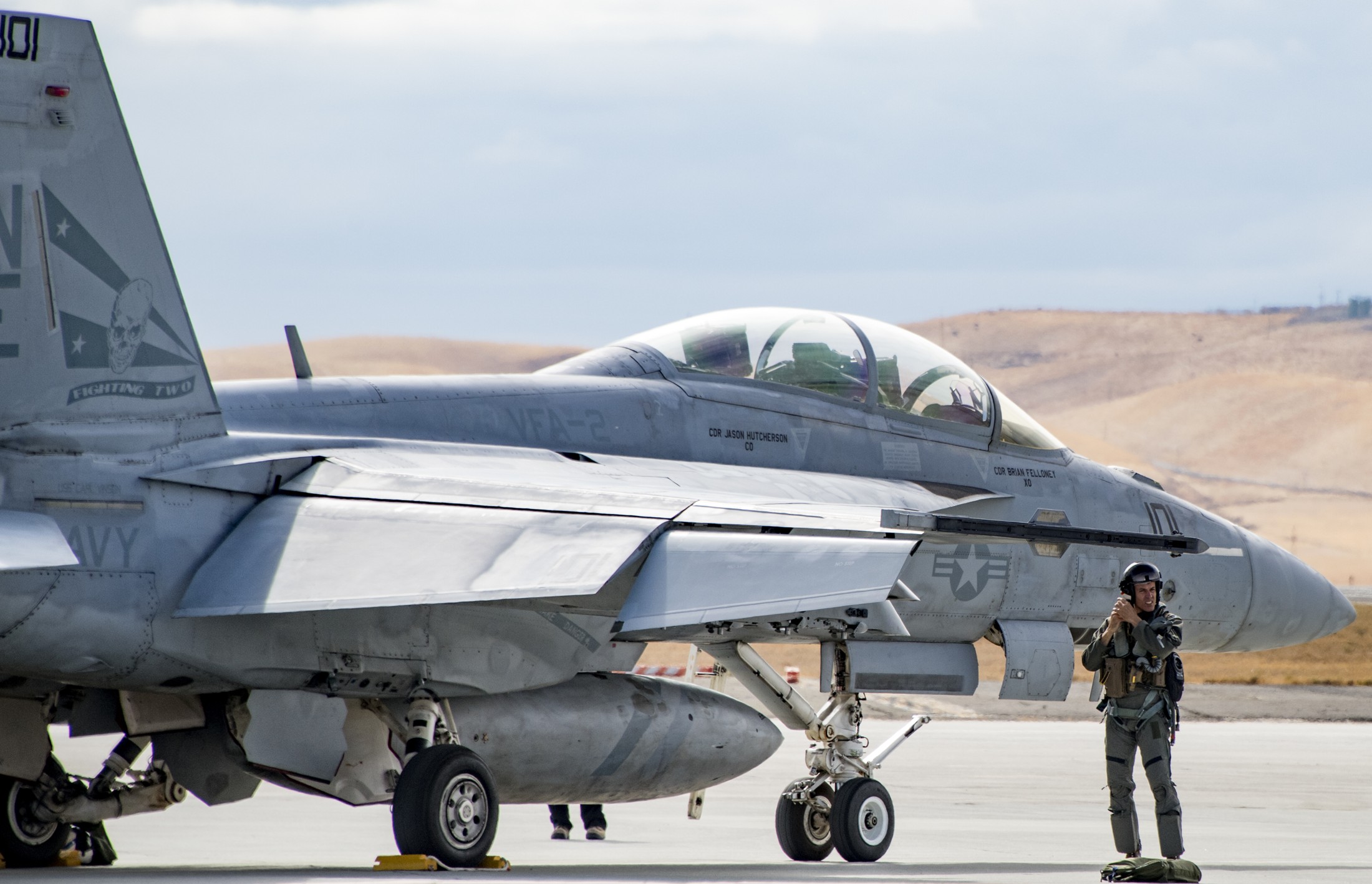 vfa-2 bounty hunters strike fighter squadron us navy f/a-18f super hornet travis afb california 64