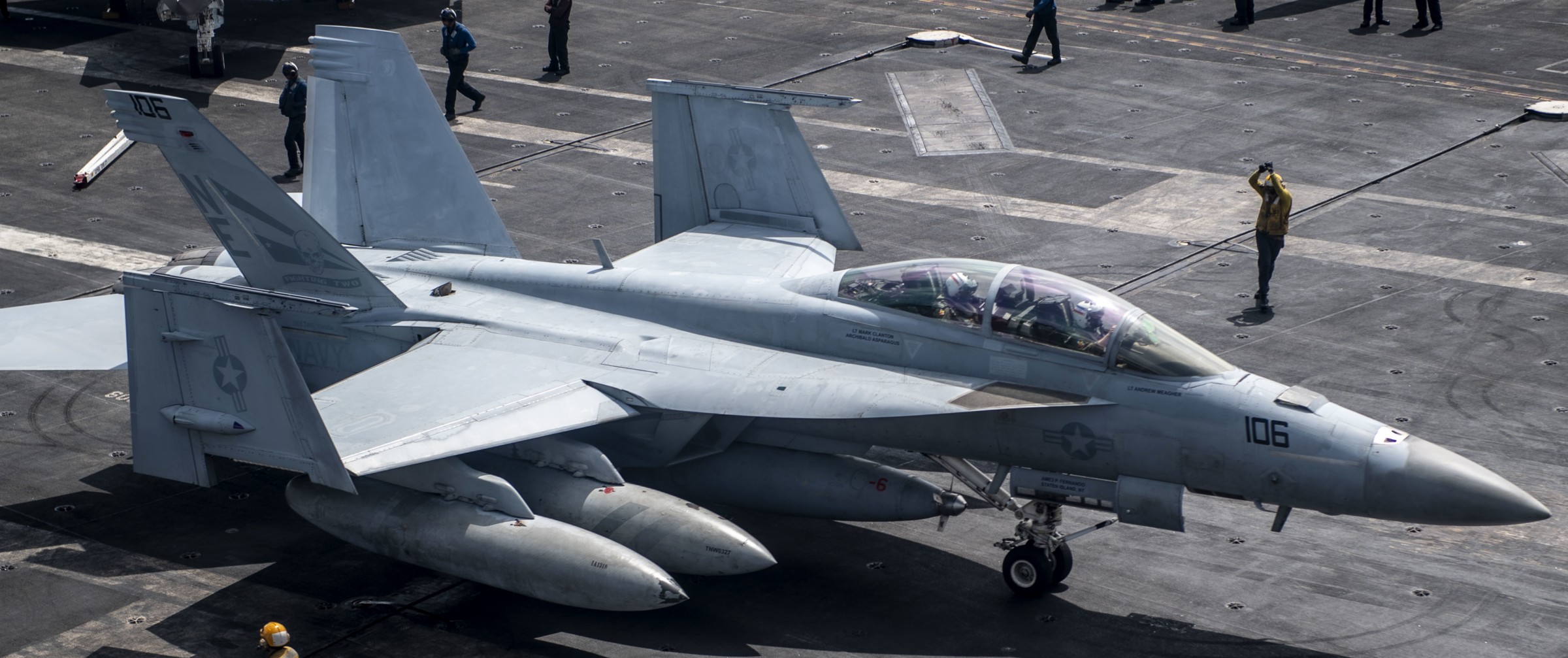 vfa-2 bounty hunters strike fighter squadron us navy f/a-18f super hornet carrier air wing cvw-2 uss carl vinson cvn-70 76