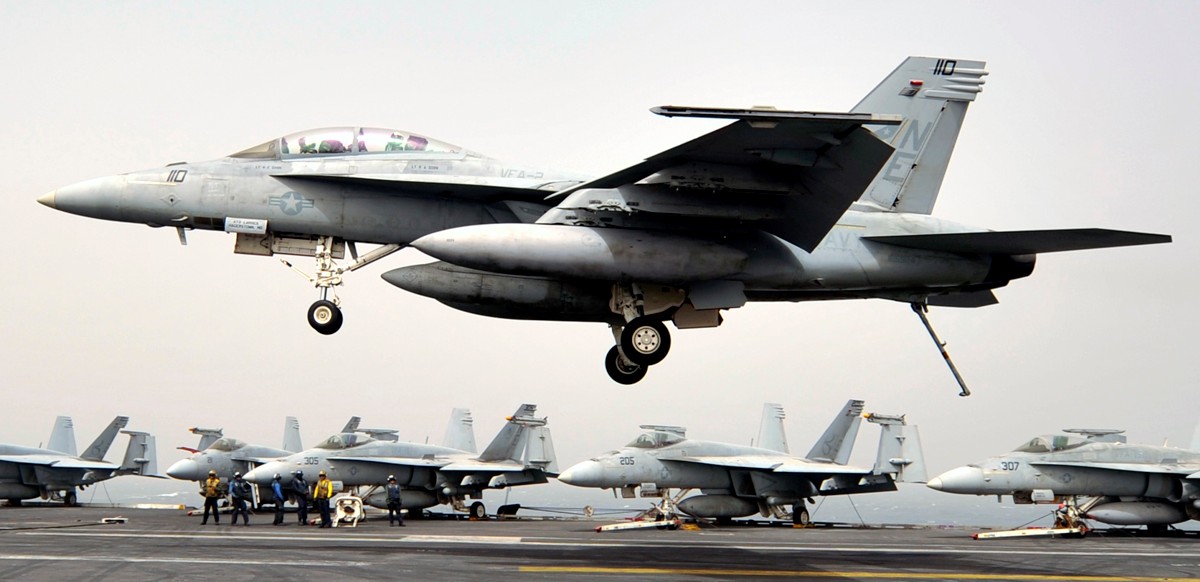 vfa-2 bounty hunters strike fighter squadron us navy f/a-18f super hornet carrier air wing cvw-2 uss abraham lincoln cvn-72 39