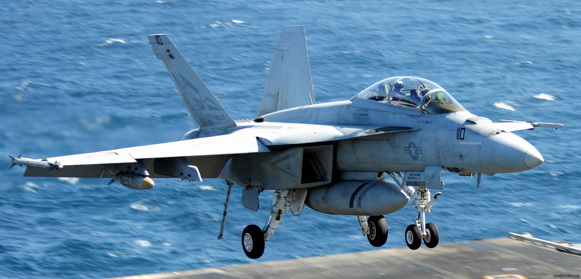vfa-2 bounty hunters strike fighter squadron us navy f/a-18f super hornet carrier air wing cvw-2 uss abraham lincoln cvn-72 40