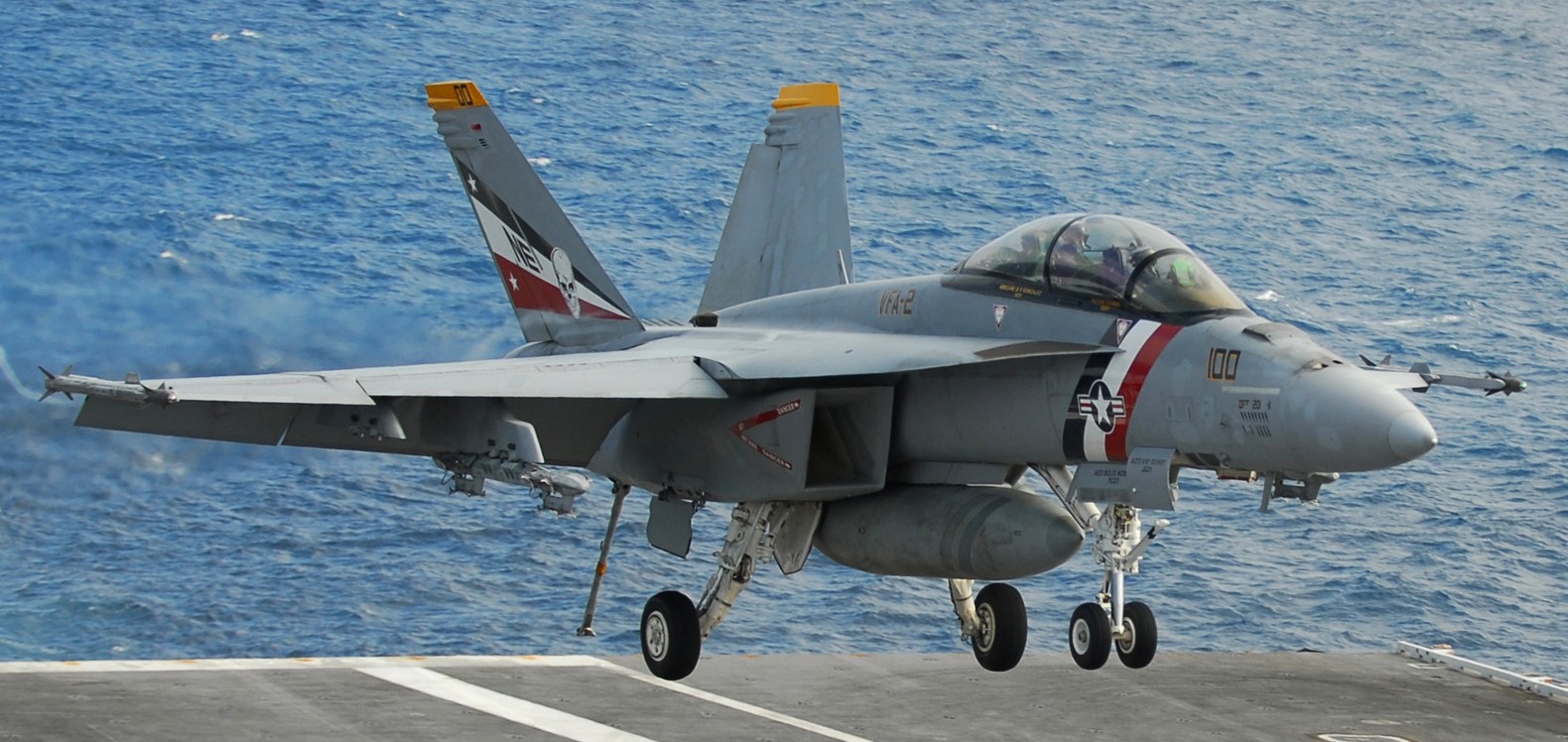 vfa-2 bounty hunters strike fighter squadron us navy f/a-18f super hornet carrier air wing cvw-2 uss abraham lincoln cvn-72 69