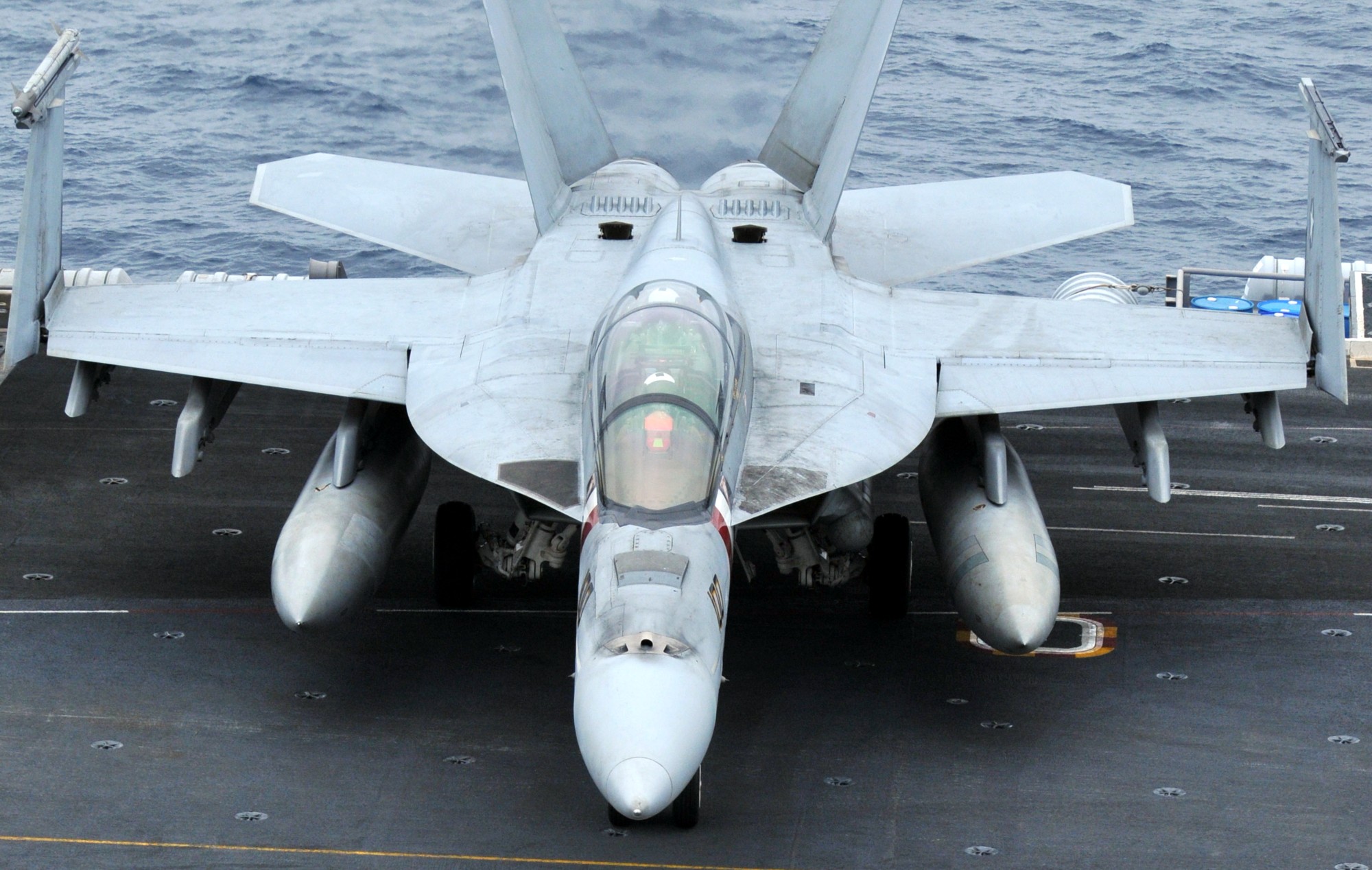 vfa-2 bounty hunters strike fighter squadron us navy f/a-18f super hornet carrier air wing cvw-2 uss abraham lincoln cvn-72 74