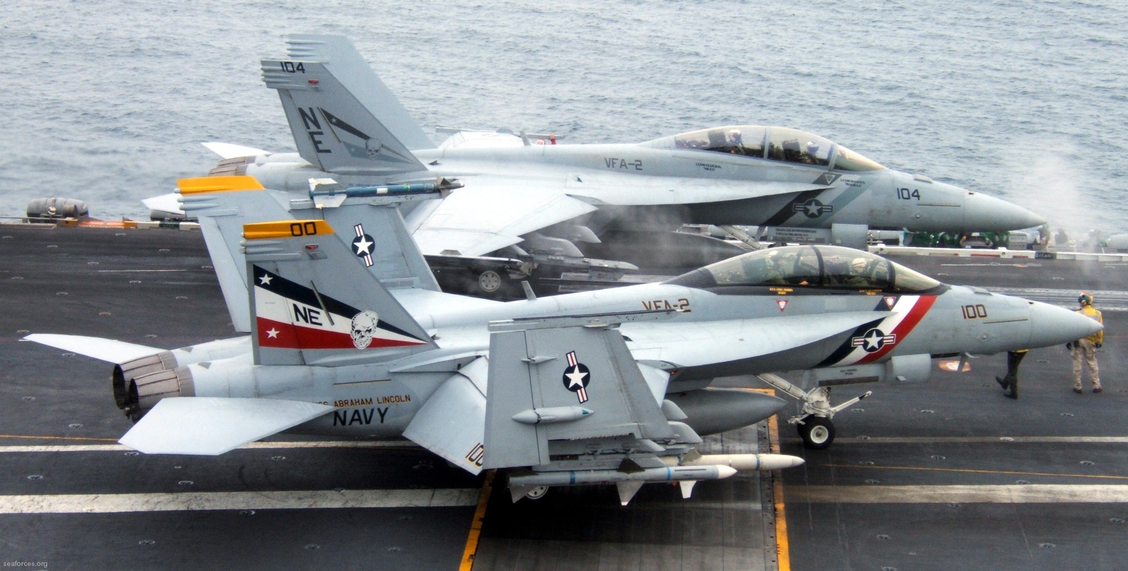 vfa-2 bounty hunters strike fighter squadron us navy f/a-18f super hornet carrier air wing cvw-2 uss abraham lincoln cvn-72 89