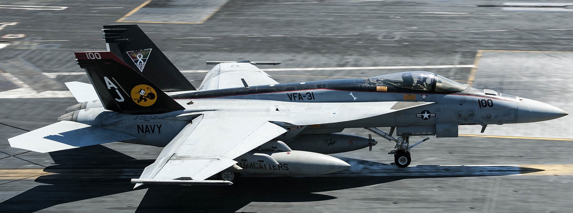 vfa-31 tomcatters strike fighter squadron f/a-18e super hornet us navy cvn-77 uss george h. w. bush cvw-8 44