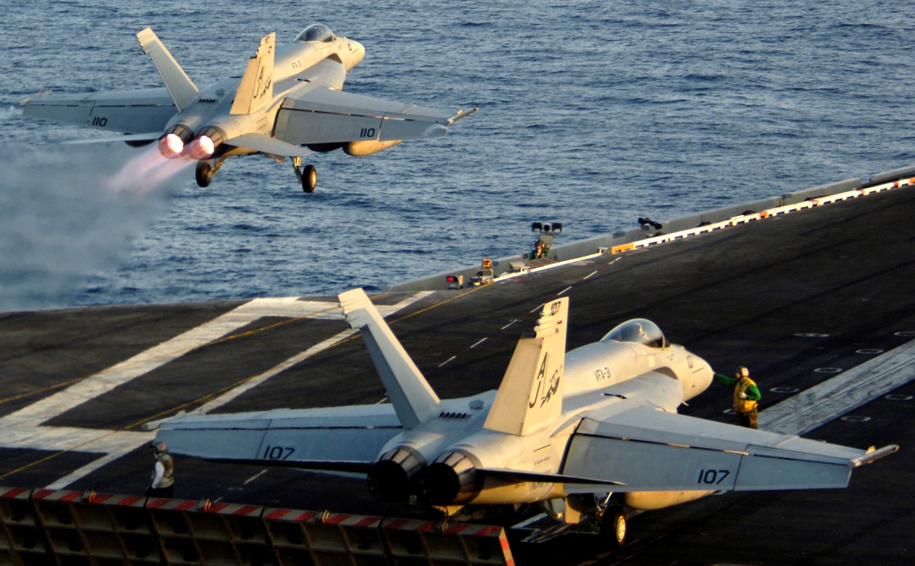 vfa-31 tomcatters strike fighter squadron f/a-18e super hornet us navy cvn-71 uss theodore roosevelt cvw-8 67p