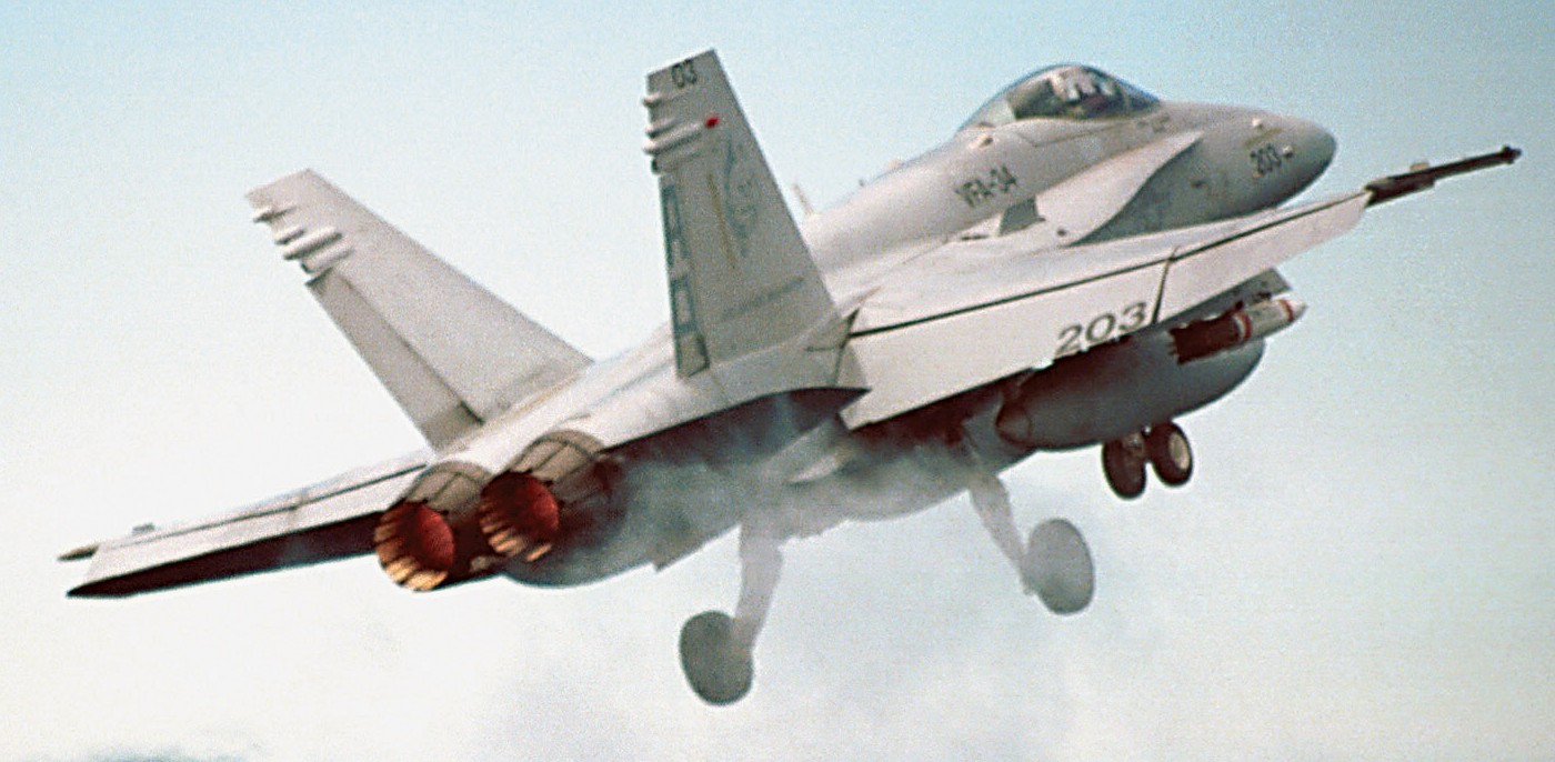 vfa-34 blue blasters strike fighter squadron f/a-18c hornet cvn-73 uss george washington cvw-17 us navy 02