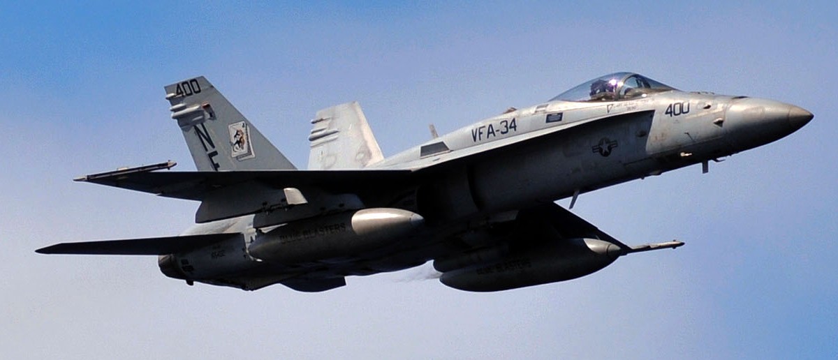 vfa-34 blue blasters strike fighter squadron f/a-18c hornet cvn-72 uss abraham lincoln cvw-2 us navy 10
