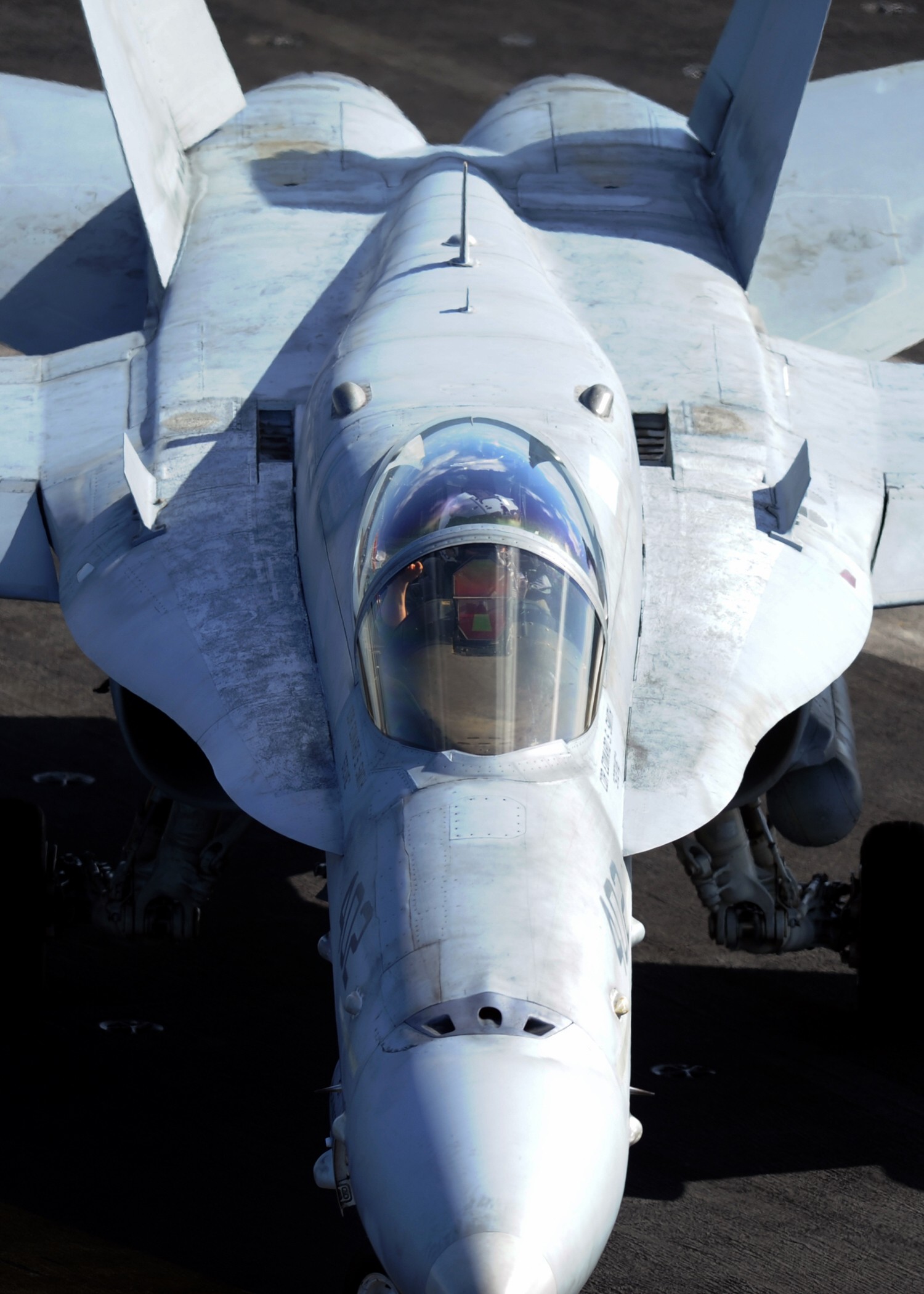 vfa-34 blue blasters strike fighter squadron f/a-18c hornet cvn-72 uss abraham lincoln cvw-2 us navy 14