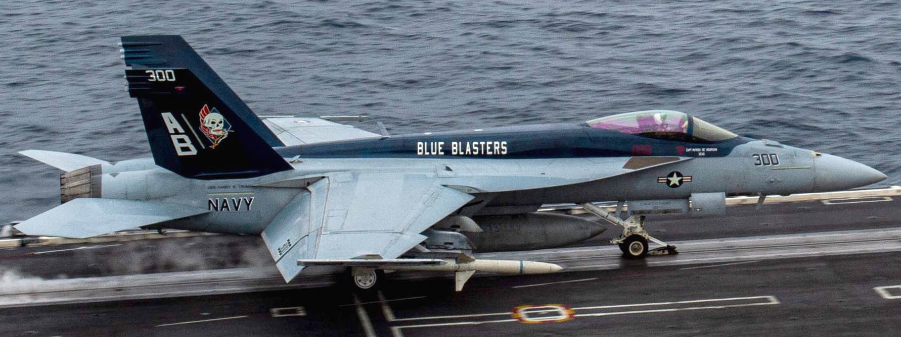 vfa-34 blue blasters strike fighter squadron f/a-18e super hornet cvn-75 uss harry s. truman cvw-8 us navy 83