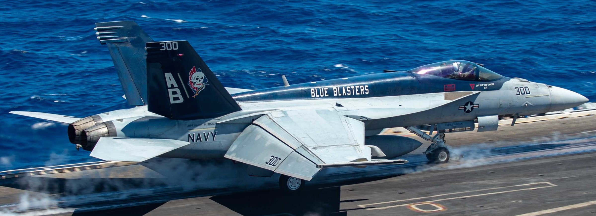 vfa-34 blue blasters strike fighter squadron f/a-18e super hornet cvn-75 uss harry s. truman cvw-8 us navy 104