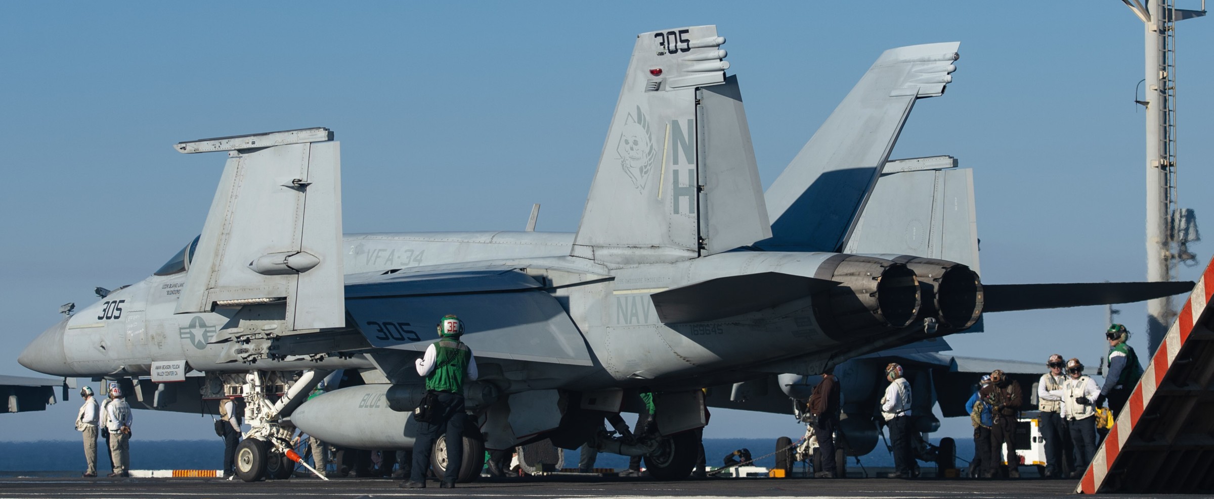 vfa-34 blue blasters strike fighter squadron f/a-18e super hornet cvw-11 cvn-71 uss theodore roosevelt 117