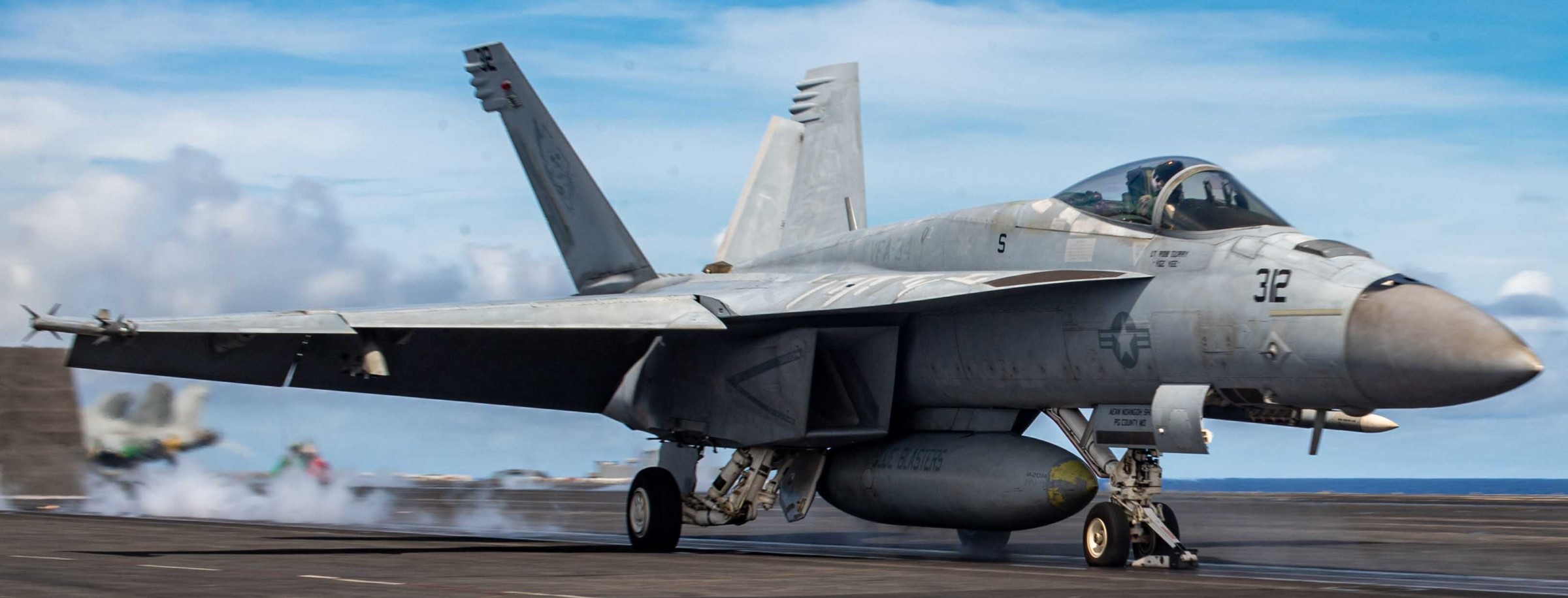 vfa-34 blue blasters strike fighter squadron f/a-18e super hornet cvw-11 cvn-71 uss theodore roosevelt 127