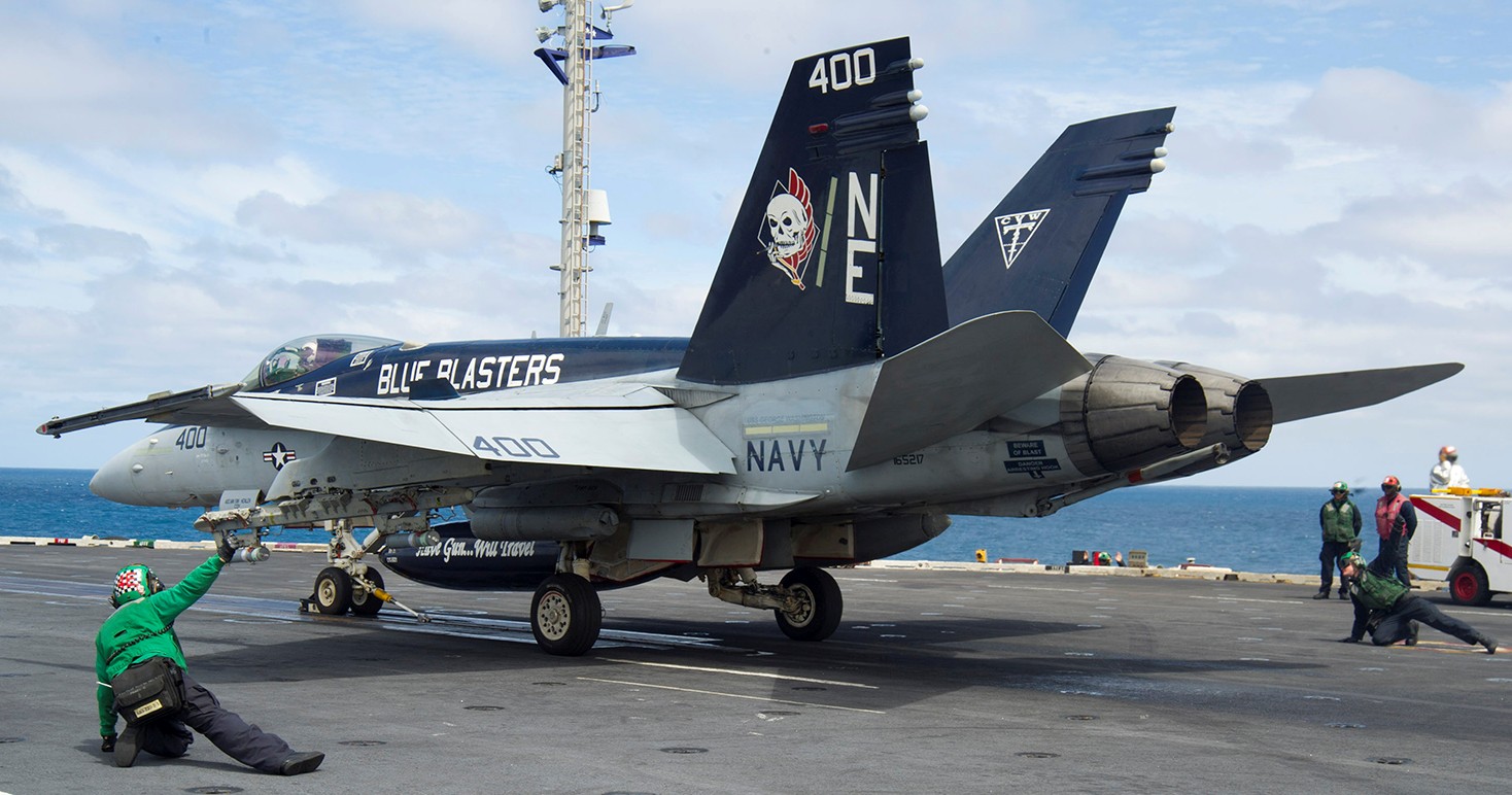 vfa-34 blue blasters strike fighter squadron f/a-18c hornet cvn-73 uss george washington cvw-2 us navy 57p