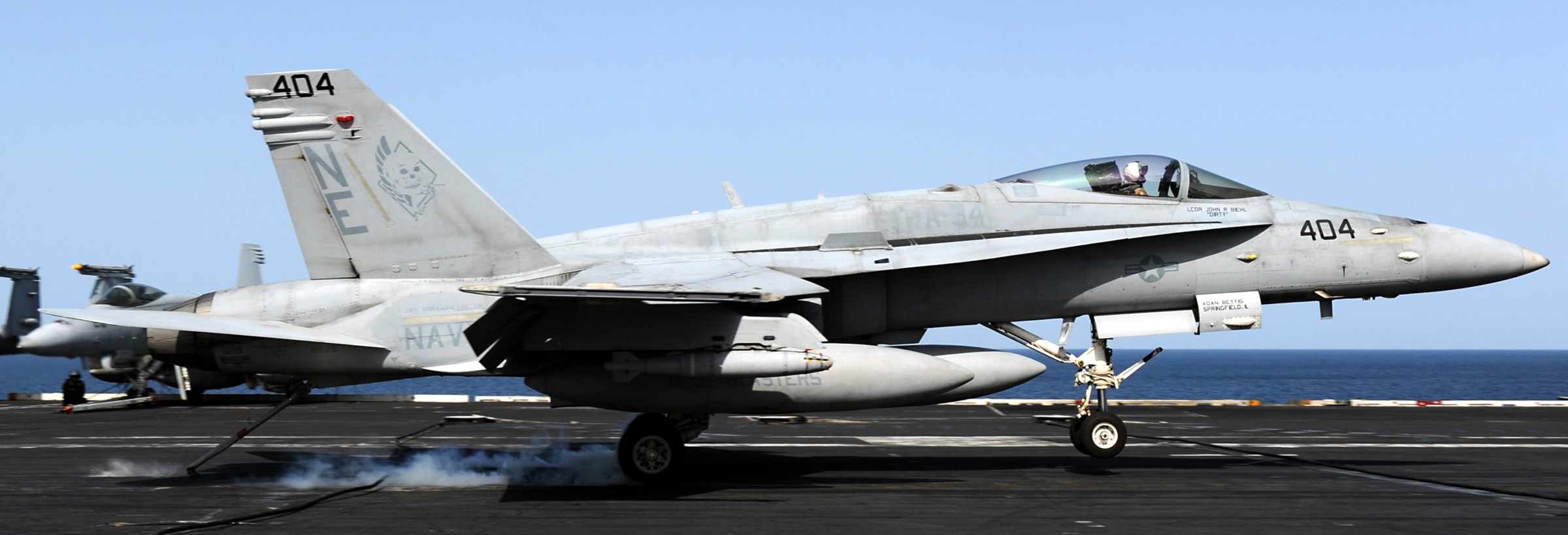 vfa-34 blue blasters strike fighter squadron f/a-18c hornet cvn-72 uss abraham lincoln cvw-2 us navy 87p