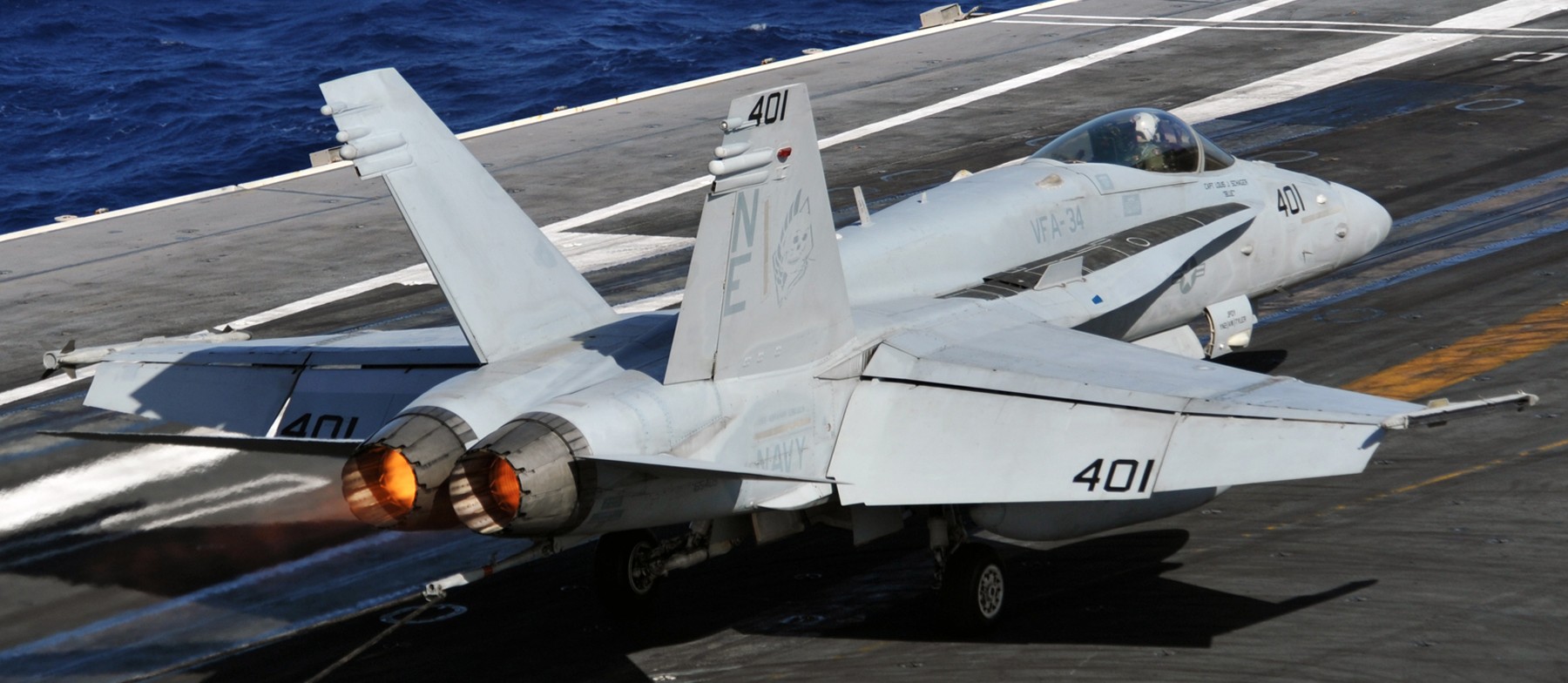 vfa-34 blue blasters strike fighter squadron f/a-18c hornet cvn-72 uss abraham lincoln cvw-2 us navy 98p