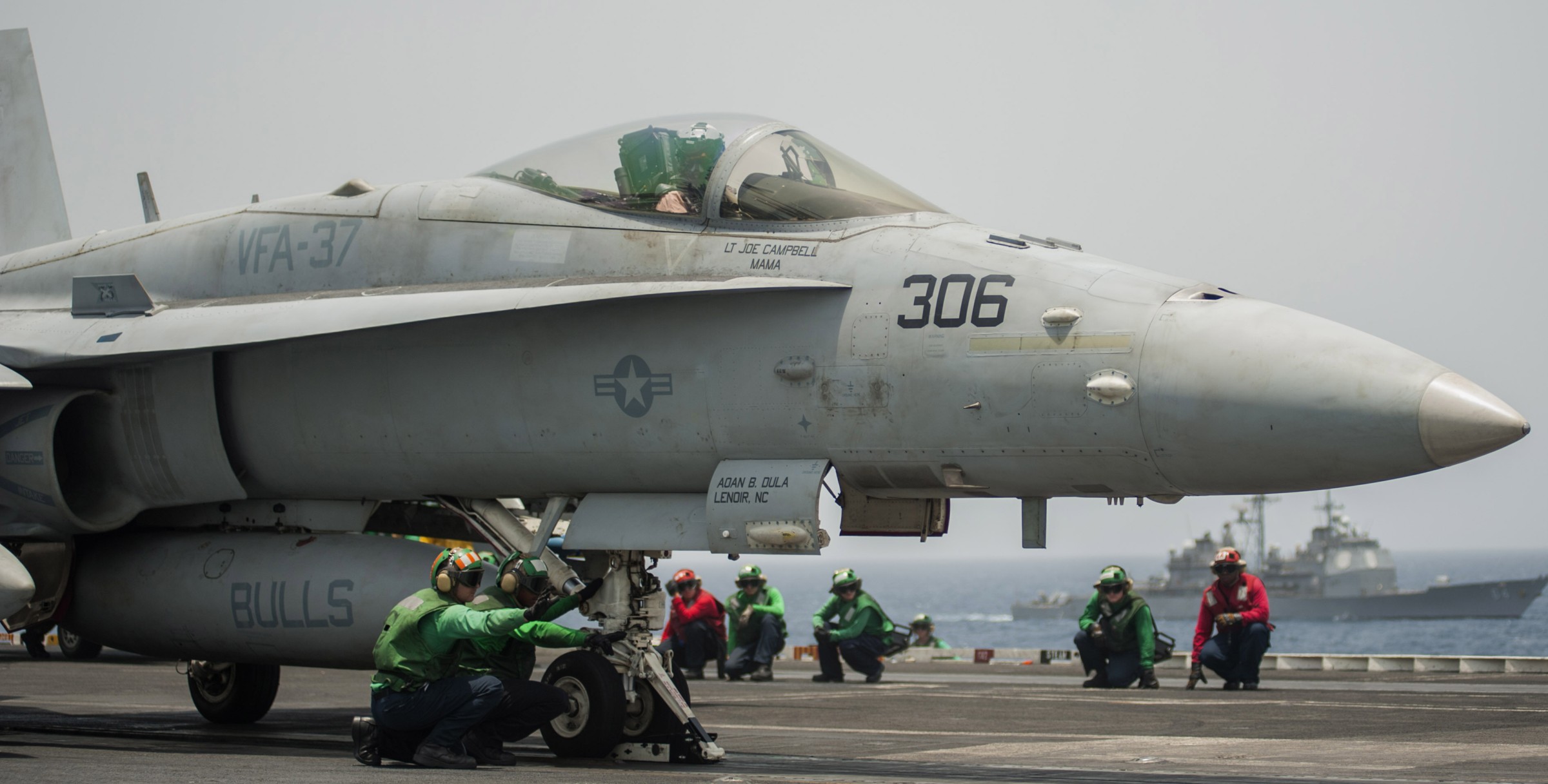 vfa-37 ragin' bulls strike fighter squadron f/a-18c hornet cvw-3 uss harry s. truman cvn-75 us navy 32