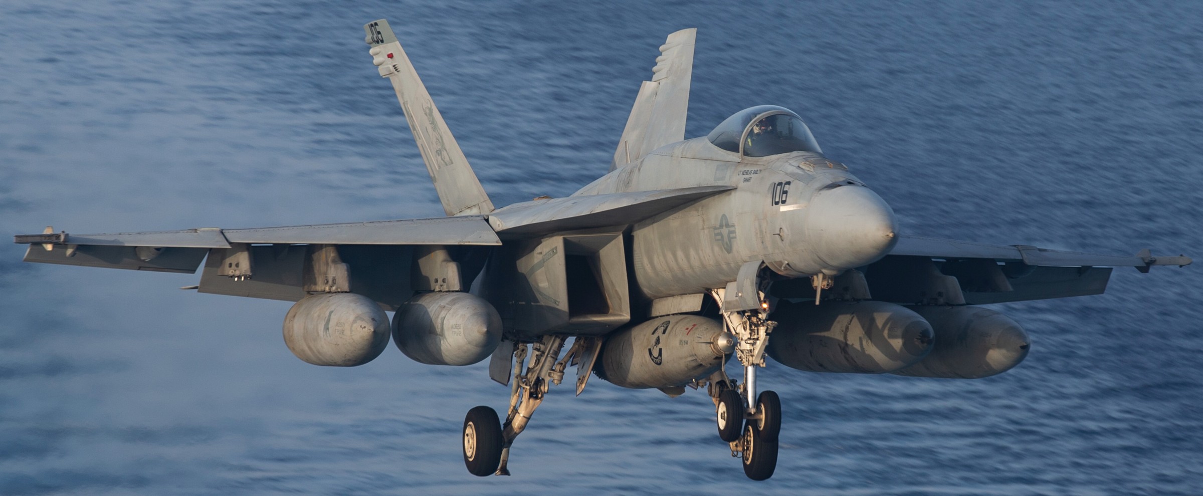 vfa-37 ragin' bulls strike fighter squadron f/a-18e super hornet cvw-8 cvn-78 uss gerald r. ford 124