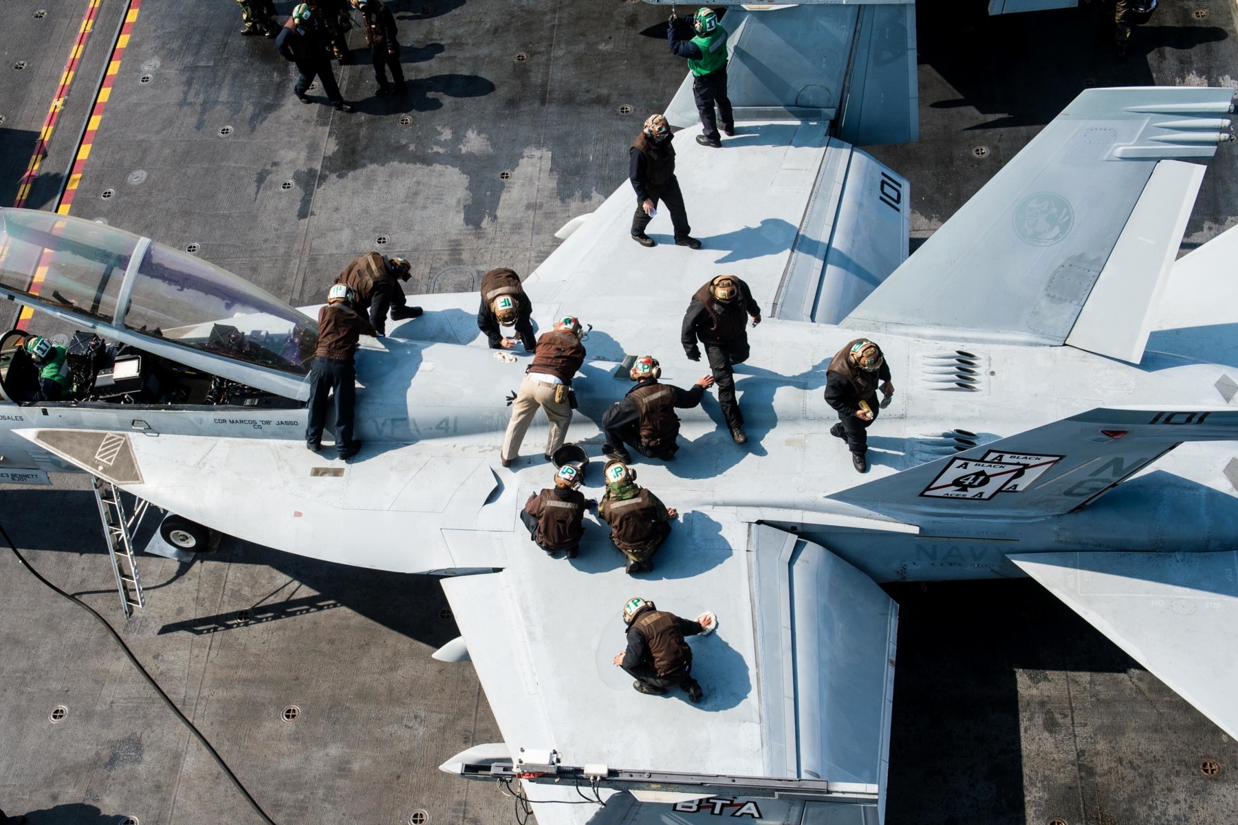 vfa-41 black aces strike fighter squadron f/a-18f super hornet cvw-9 cvn-70 uss john c. stennis us navy 29