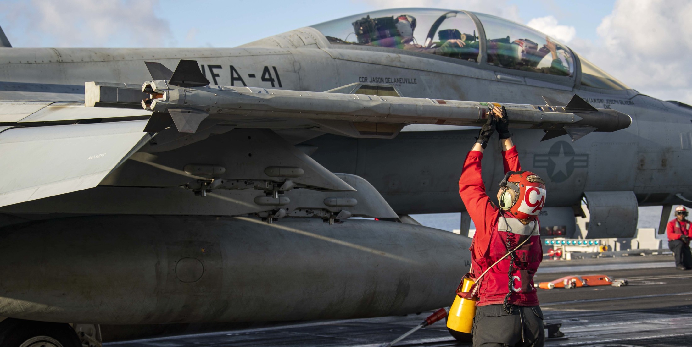 vfa-41 black aces strike fighter squadron f/a-18f super hornet cvw-9 cvn-72 uss abraham lincoln us navy 86