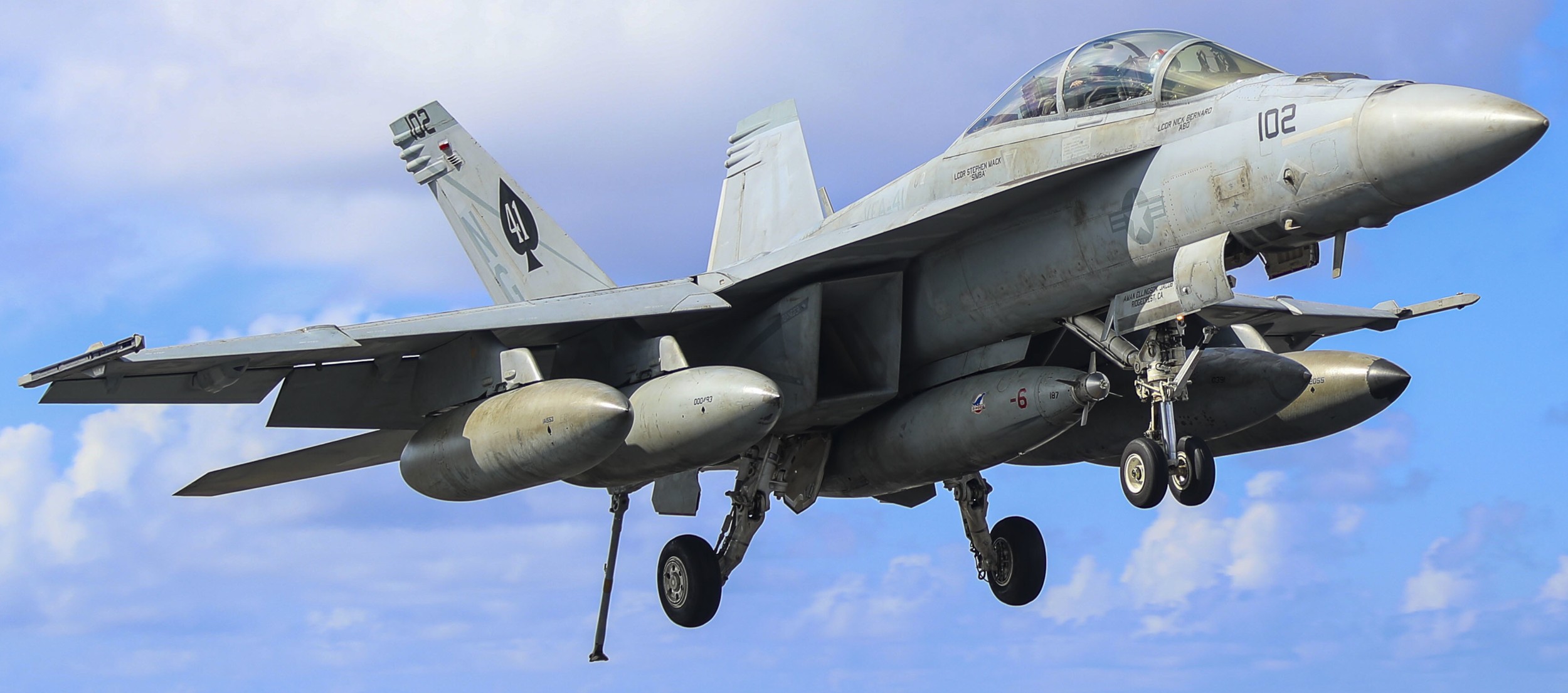 vfa-41 black aces strike fighter squadron f/a-18f super hornet cvw-9 cvn-72 uss abraham lincoln us navy 92