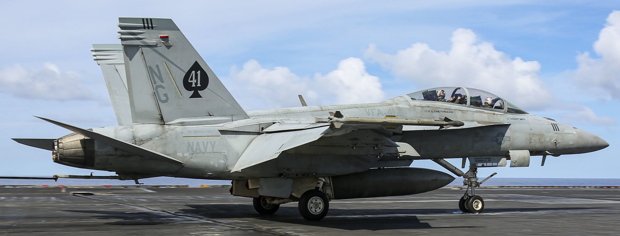 vfa-41 black aces strike fighter squadron f/a-18f super hornet cvw-9 cvn-72 uss abraham lincoln us navy 99
