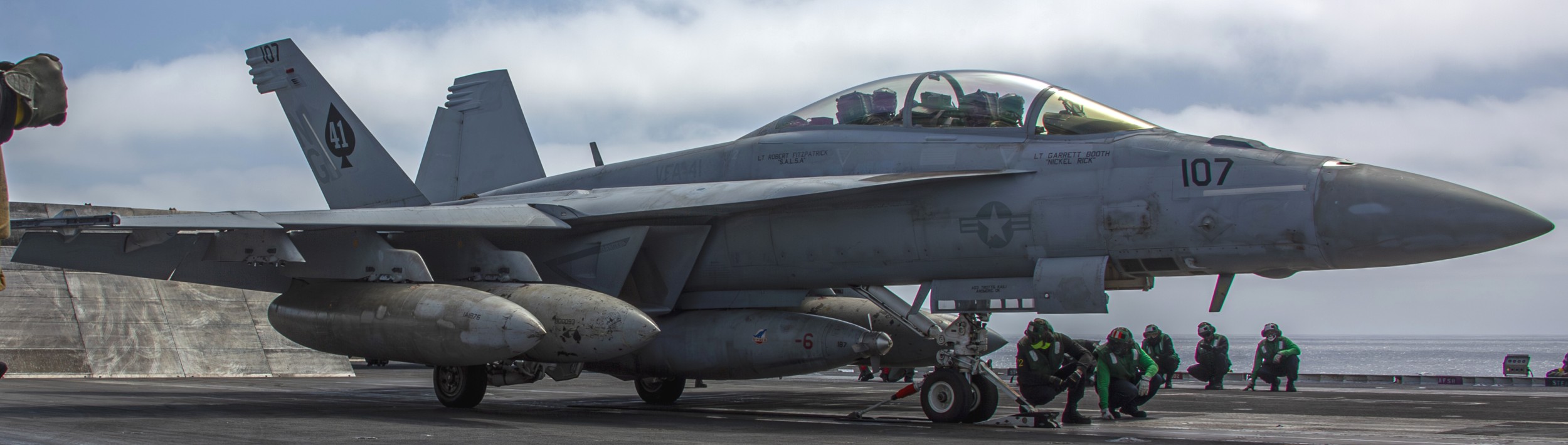 vfa-41 black aces strike fighter squadron f/a-18f super hornet cvw-9 cvn-72 uss abraham lincoln 2025 146
