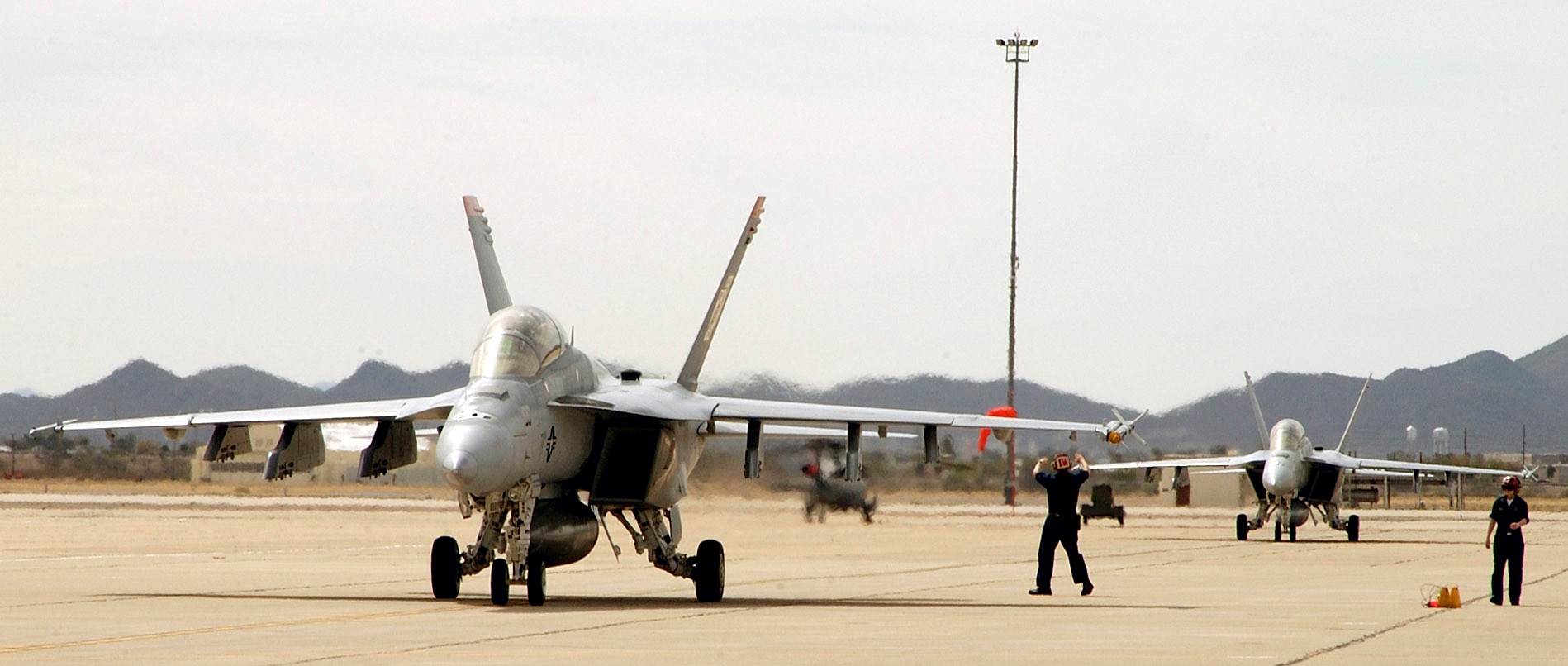 vfa-41 black aces strike fighter squadron f/a-18f super hornet davis monthan afb arizona 157p