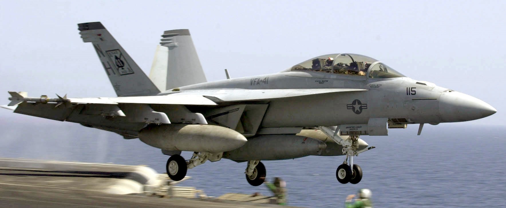 vfa-41 black aces strike fighter squadron f/a-18f super hornet cvw-11 cvn-68 uss nimitz us navy 185p