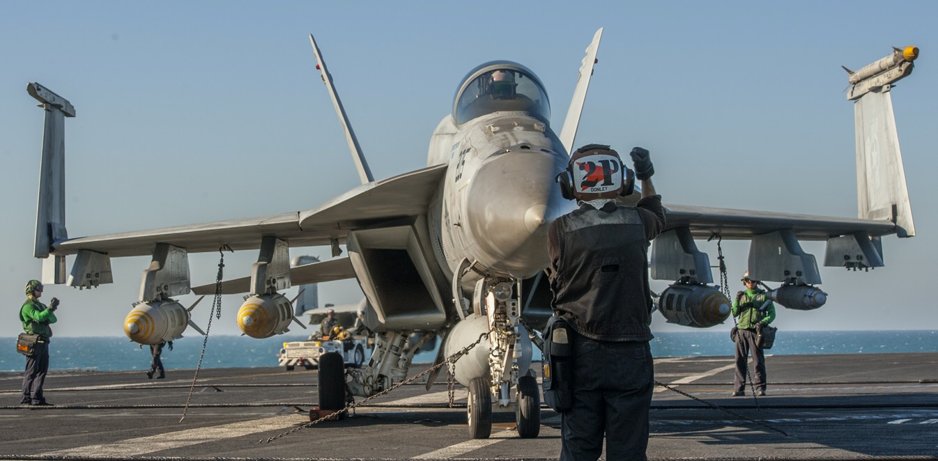 vfa-81 sunliners strike fighter squadron f/a-18e super hornet cvw-17 cvn-70 uss carl vinson 40