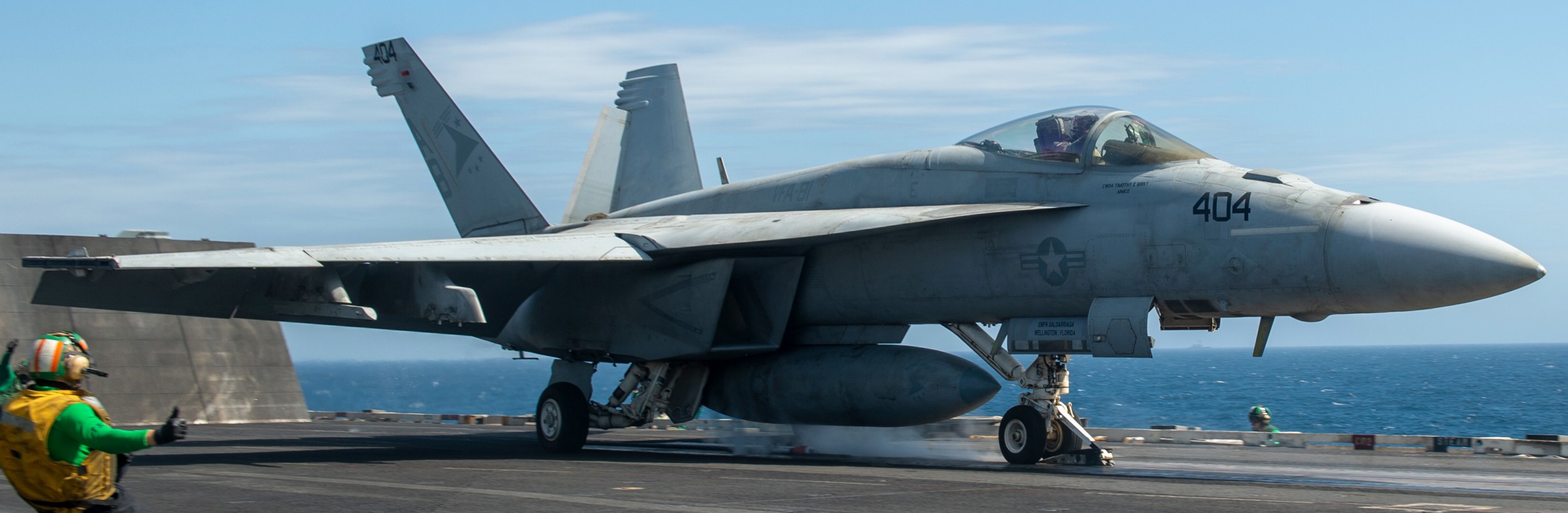 vfa-81 sunliners strike fighter squadron f/a-18e super hornet cvw-1 cvn-75 uss harry s. truman 96