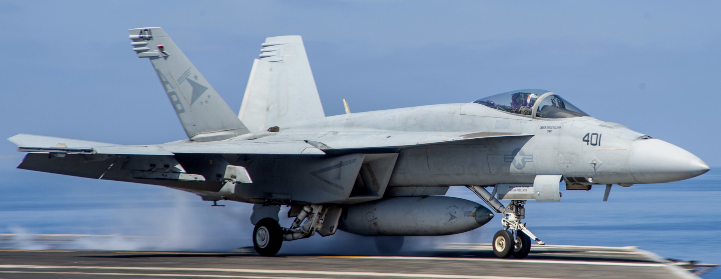 vfa-81 sunliners strike fighter squadron f/a-18e super hornet cvw-1 cvn-75 uss harry s. truman 98