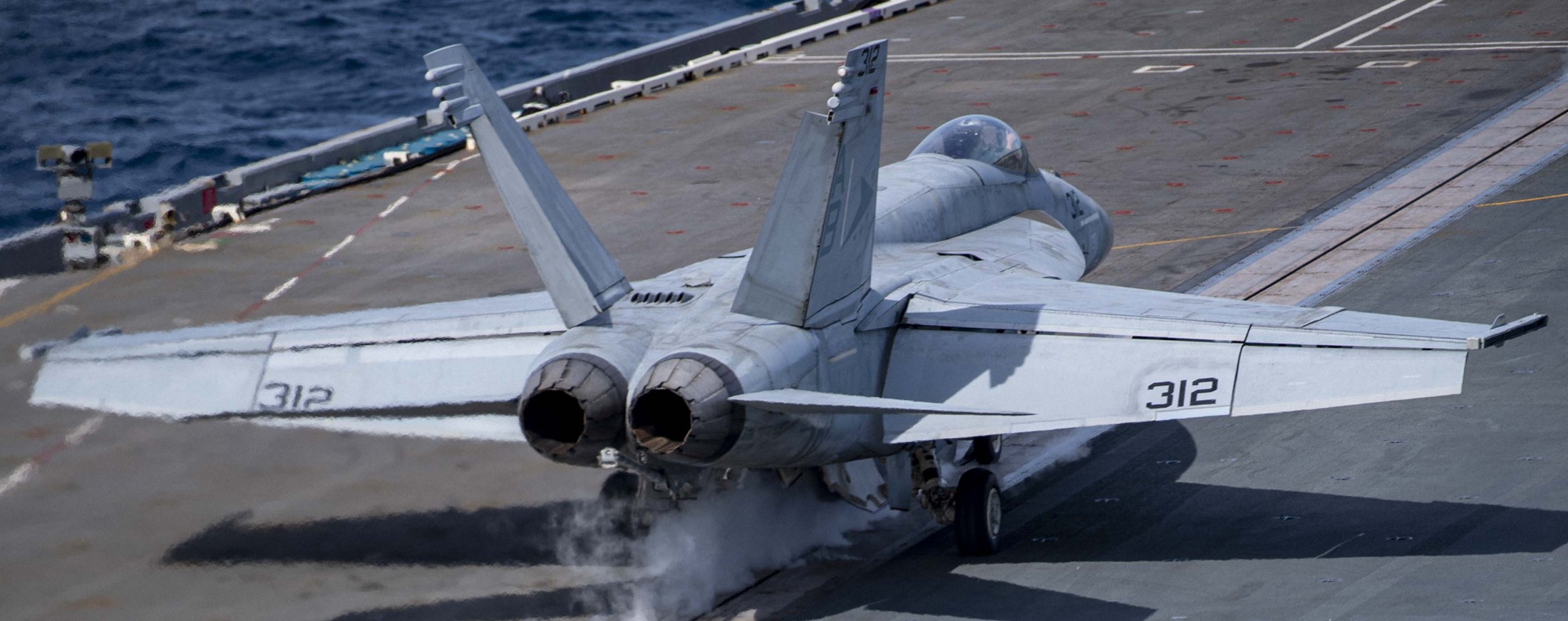 vfa-81 sunliners strike fighter squadron f/a-18e super hornet cvw-1 cvn-75 uss harry s. truman 125