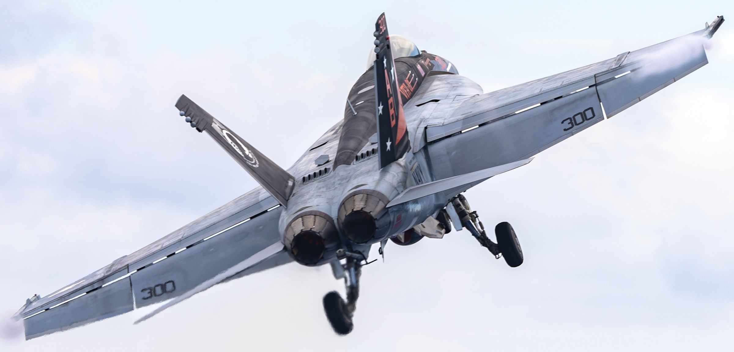 vfa-81 sunliners strike fighter squadron f/a-18e super hornet cvw-1 cvn-75 uss harry s. truman 129