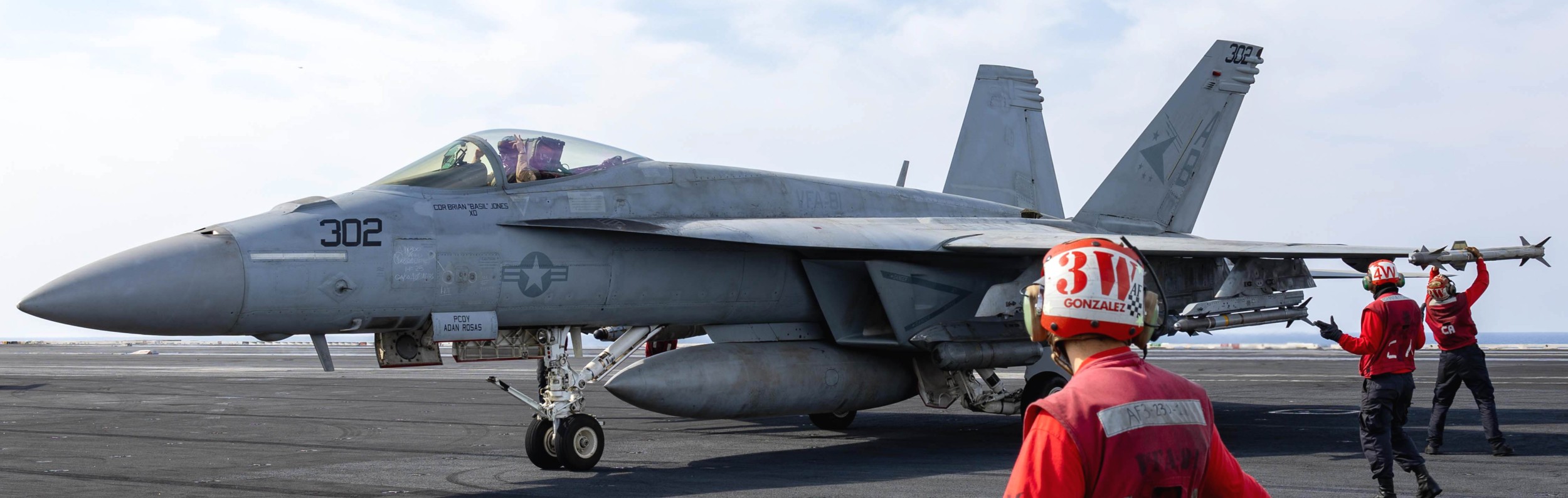 vfa-81 sunliners strike fighter squadron f/a-18e super hornet cvw-1 cvn-75 uss harry s. truman 2025 134