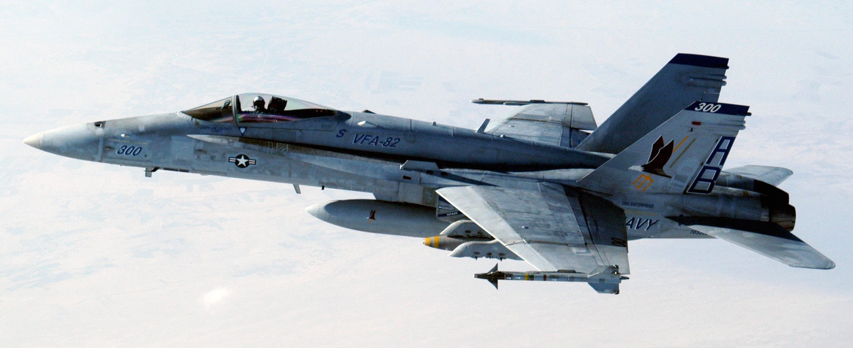 vfa-82 marauders strike fighter squadron f/a-18c hornet cvw-1 uss enterprise cvn-65 61