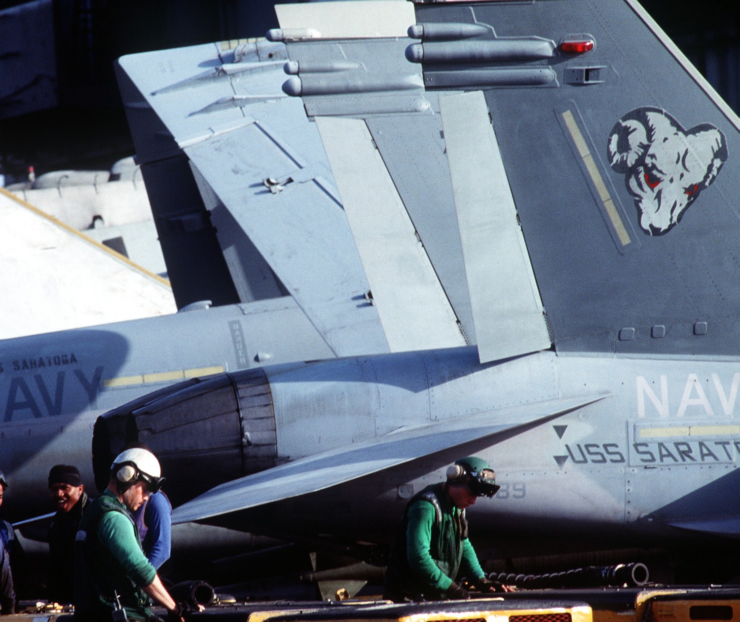 vfa-83 rampagers strike fighter squadron f/a-18c hornet cvw-17 uss saratoga cv-60 04
