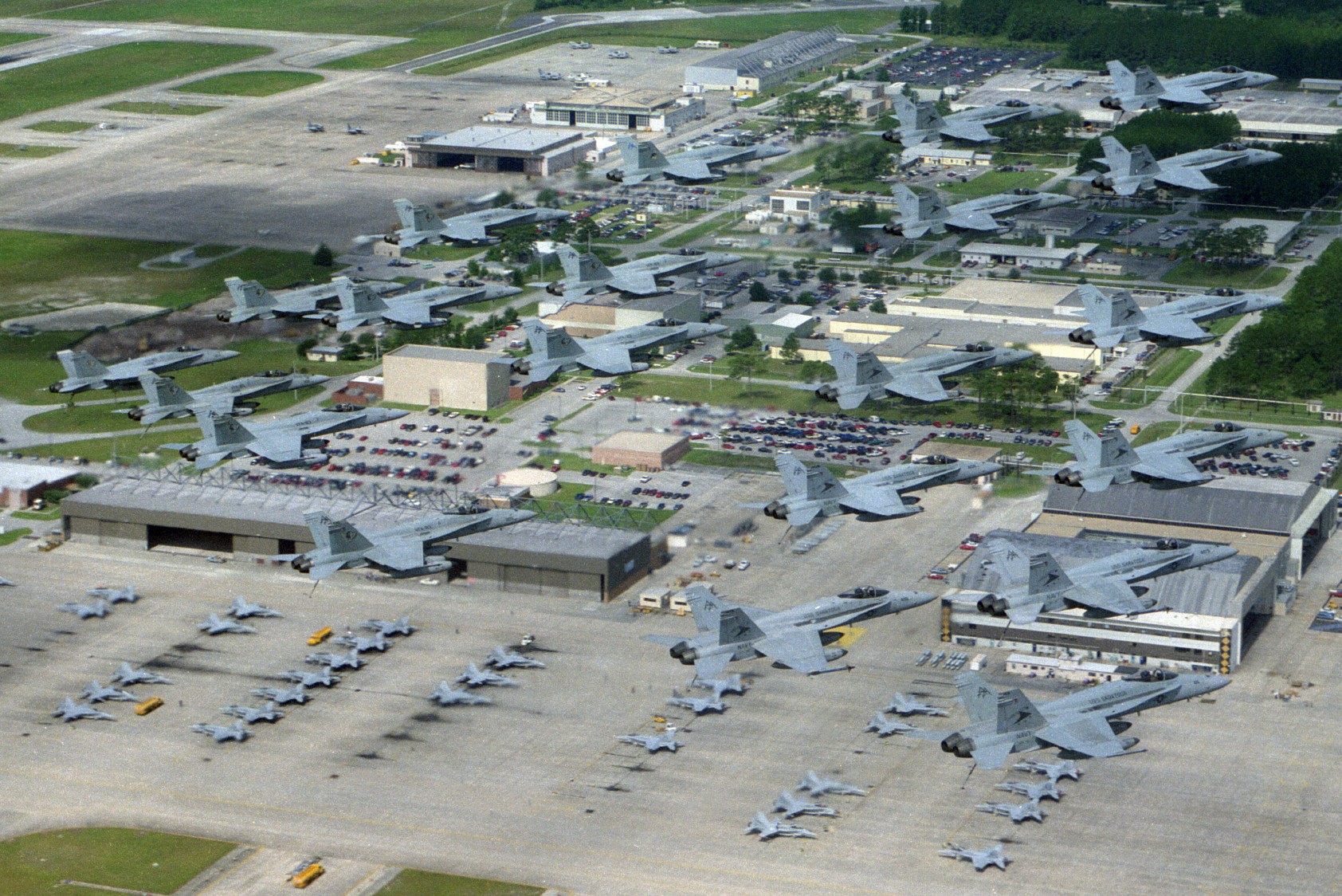 vfa-83 rampagers strike fighter squadron f/a-18c hornet cvw-17 nas cecil field florida 11