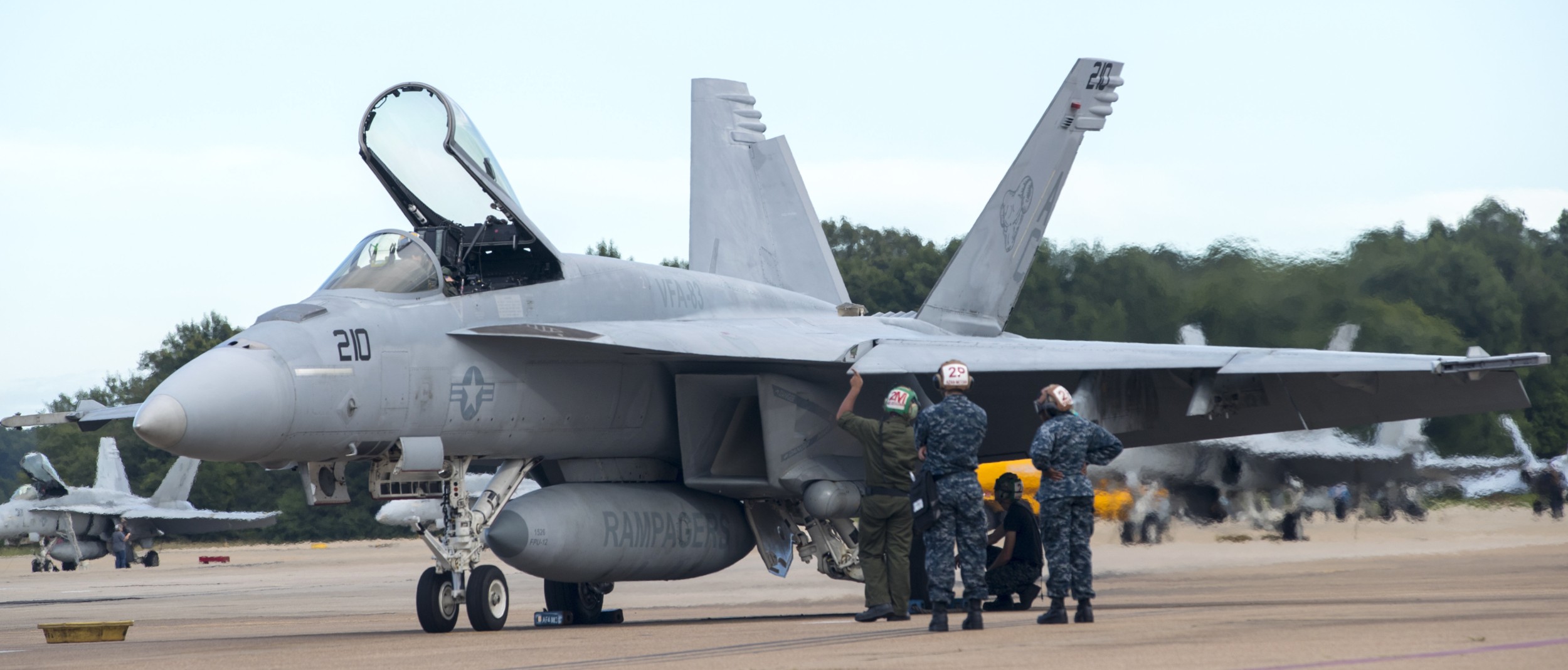 vfa-83 rampagers strike fighter squadron f/a-18e super hornet us navy nas oceana virginia 45