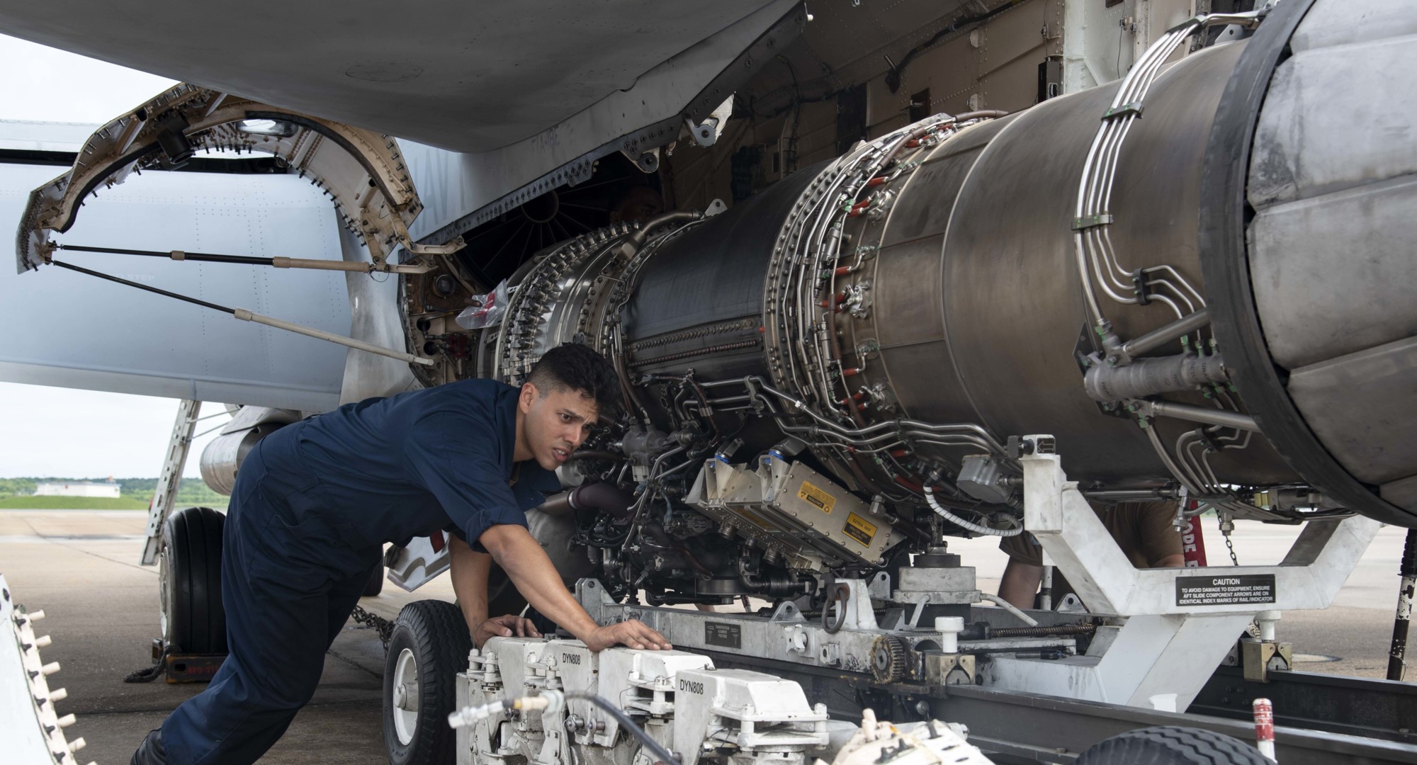 vfa-83 rampagers strike fighter squadron f/a-18e super hornet cvw-3 uss dwight d. eisenhower cvn-69 f414-ge-400 engine 52