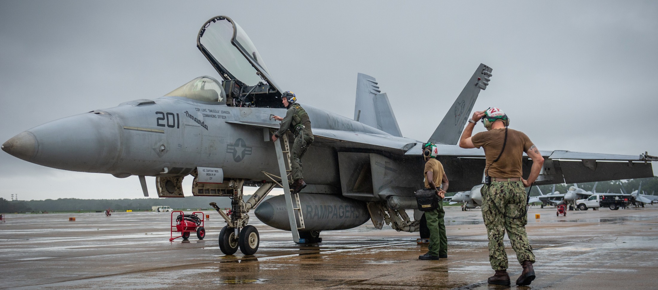 vfa-83 rampagers strike fighter squadron f/a-18e super hornet us navy nas oceana virginia 67