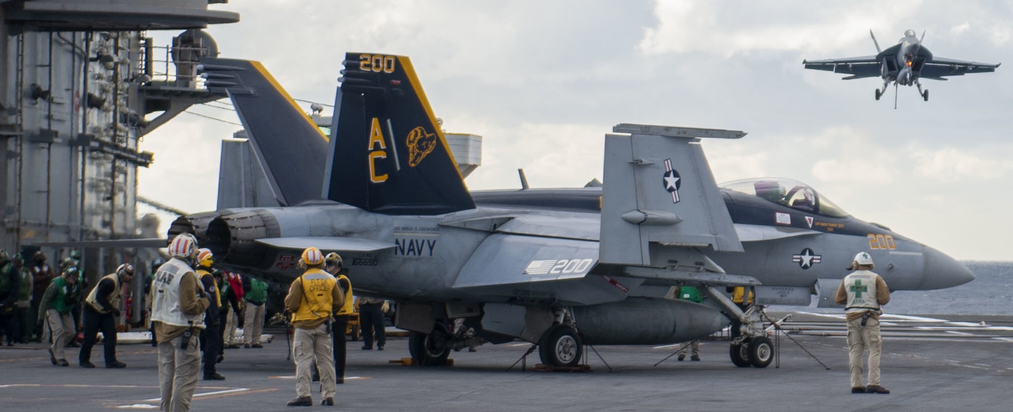 vfa-83 rampagers strike fighter squadron f/a-18e super hornet cvw-3 uss dwight d. eisenhower cvn-69 79