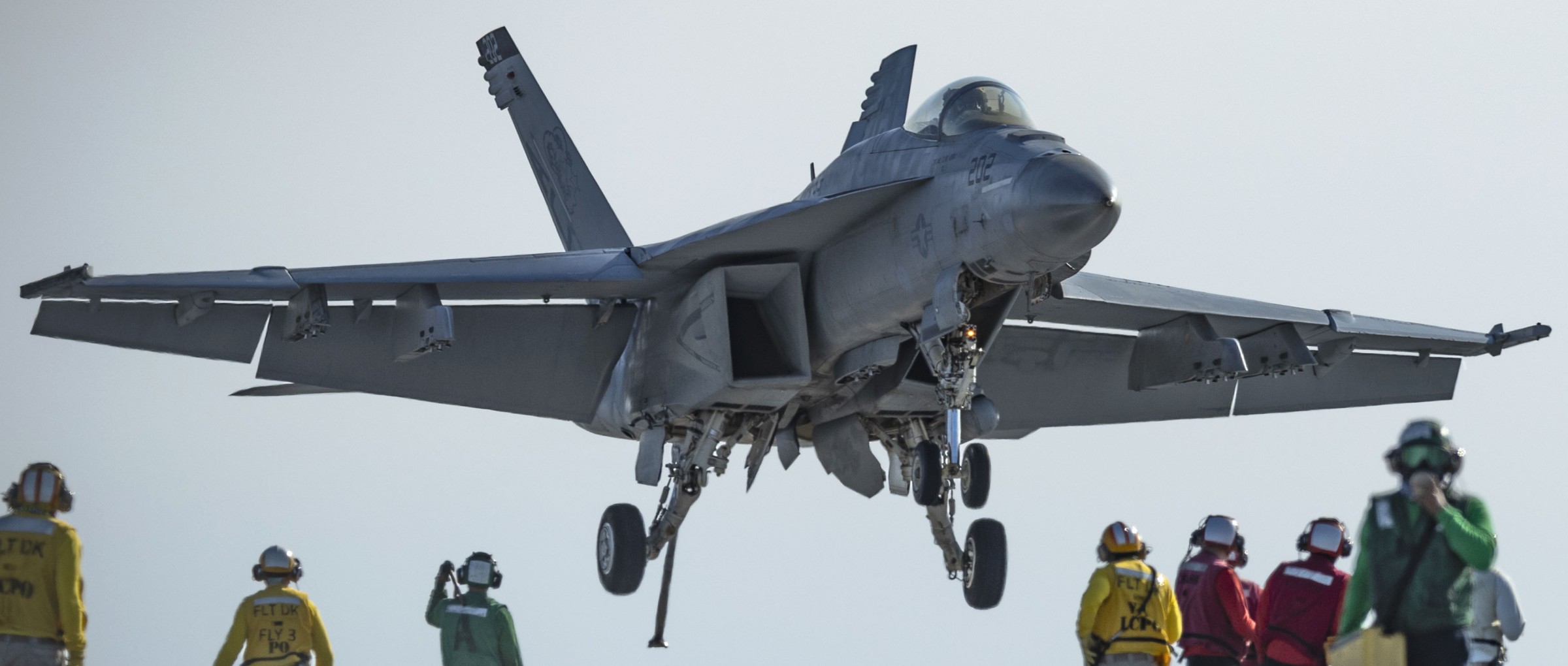 vfa-83 rampagers strike fighter squadron f/a-18e super hornet cvn-78 uss gerald r. ford 104