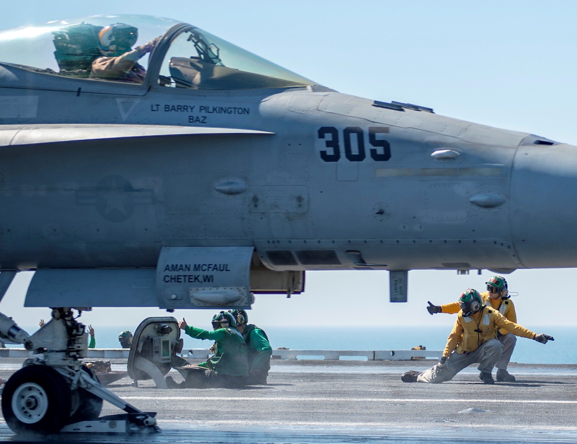 vfa-83 rampagers strike fighter squadron f/a-18c hornet cvw-7 uss harry s. truman cvn-75 59p