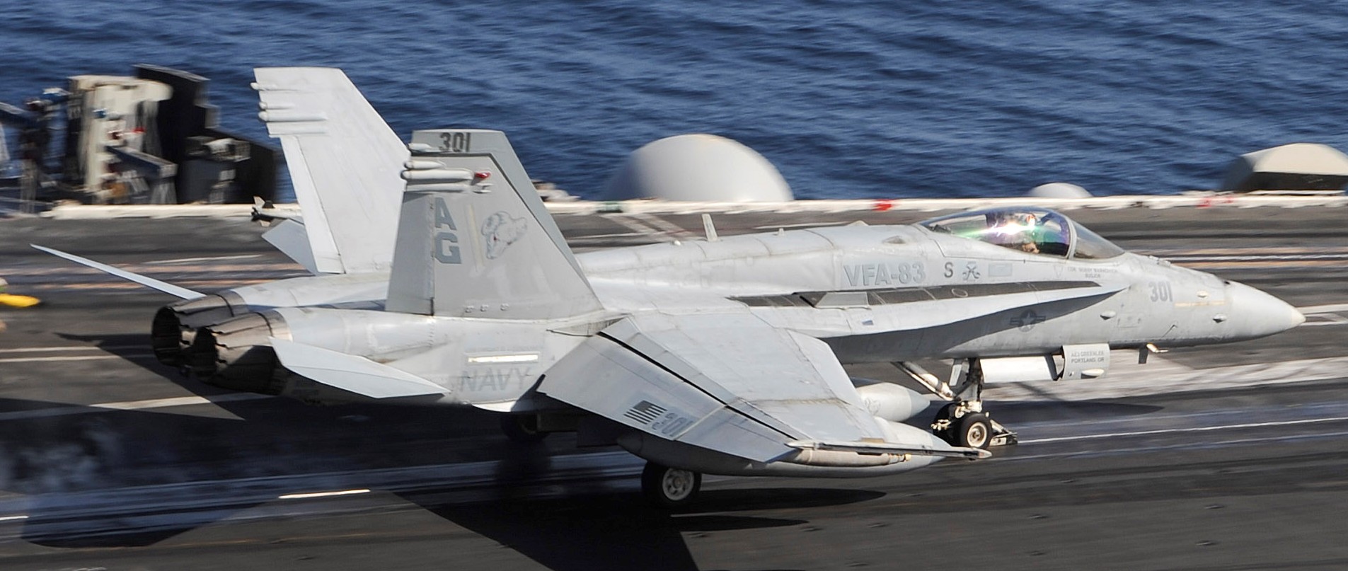 vfa-83 rampagers strike fighter squadron f/a-18c hornet cvw-7 uss dwight d. eisenhower cvn-69 74p