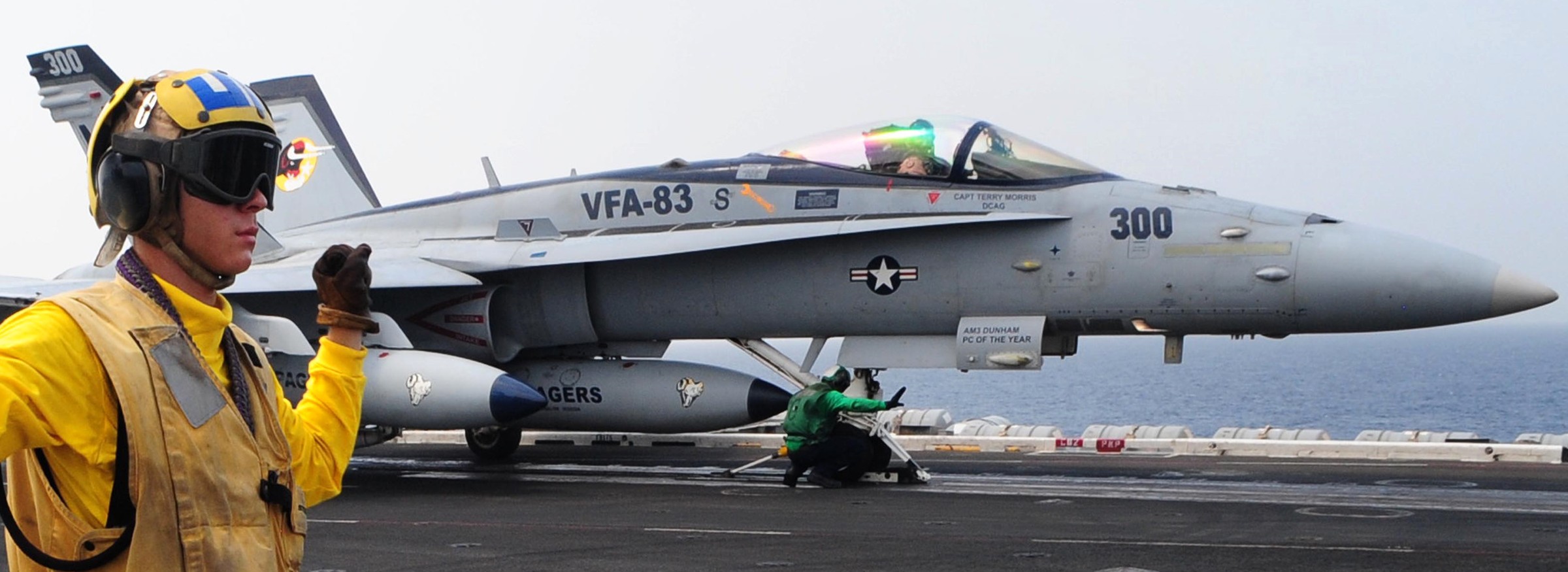 vfa-83 rampagers strike fighter squadron f/a-18c hornet cvw-7 uss dwight d. eisenhower cvn-69 103p