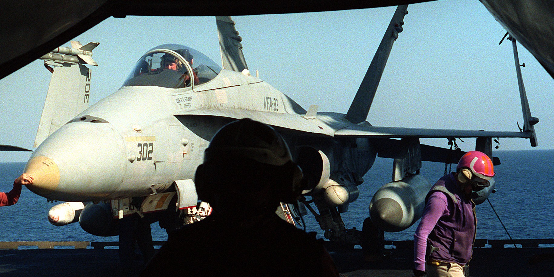 vfa-83 rampagers strike fighter squadron f/a-18c hornet cvw-17 uss saratoga cv-60 155