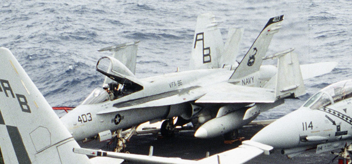 vfa-86 sidewinders strike fighter squadron f/a-18c hornet cvw-1 uss america cv-66 navy 13