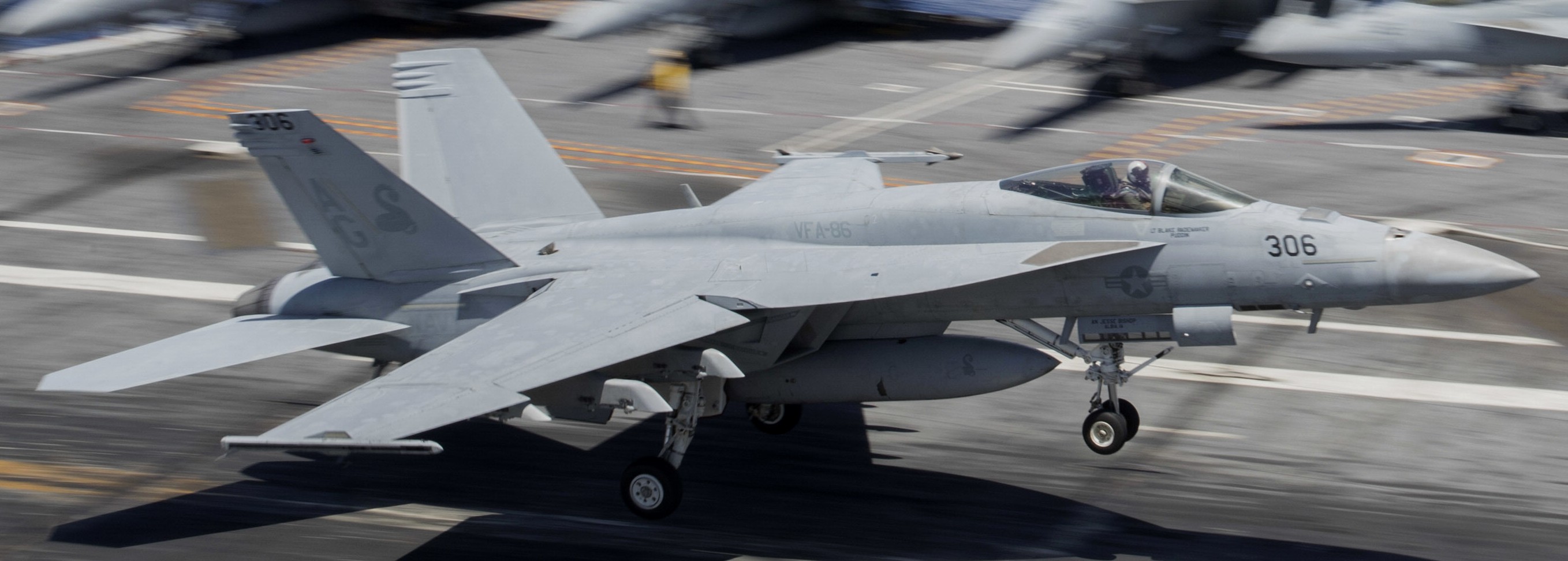 vfa-86 sidewinders strike fighter squadron f/a-18e super hornet cvw-7 uss abraham lincoln cvn-72 navy 59