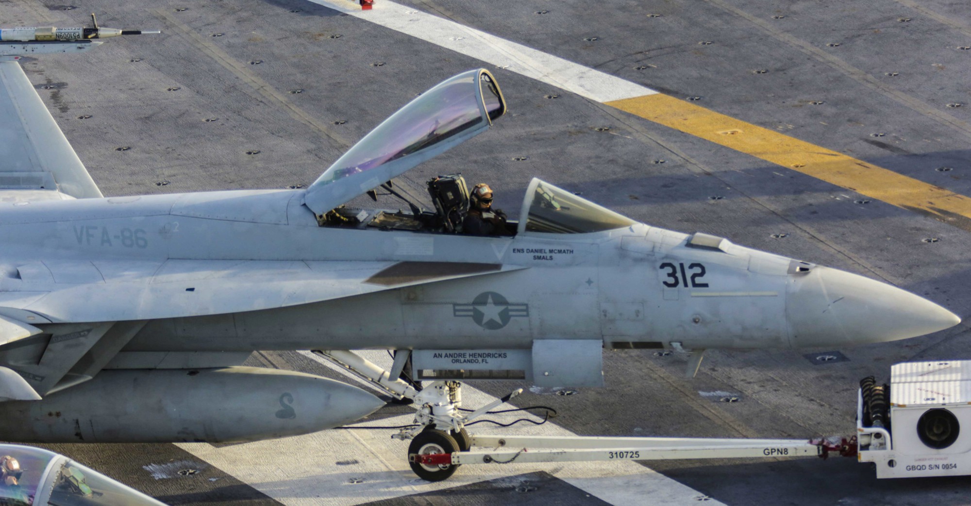 vfa-86 sidewinders strike fighter squadron f/a-18e super hornet cvw-7 uss abraham lincoln cvn-72 navy 61